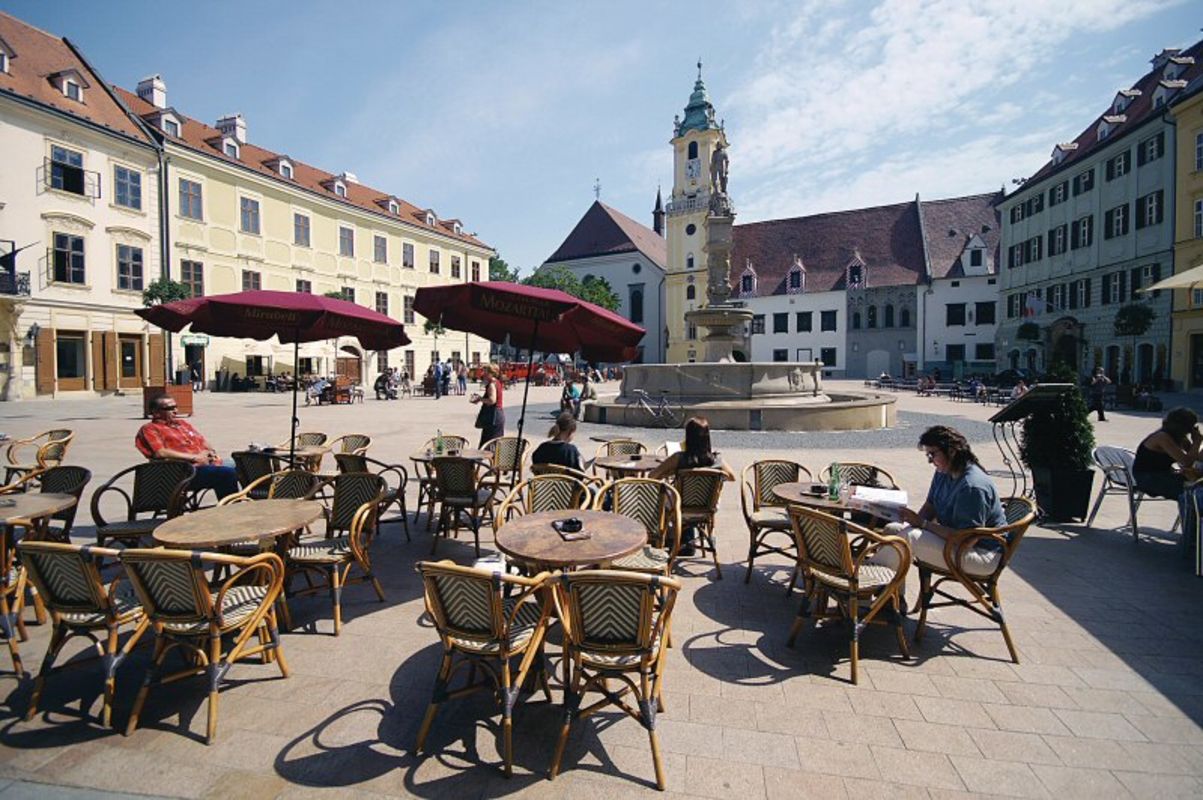 Private Bratislava Day Trip from Budapest with Lunch