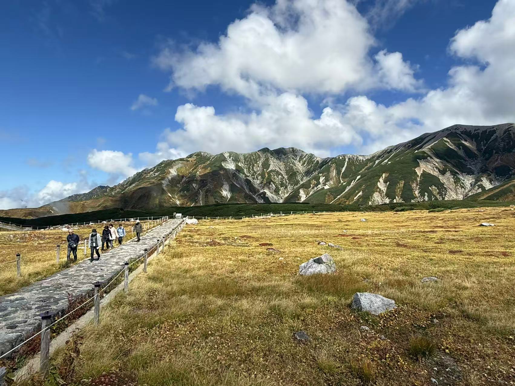 秋日室堂高原健行 秋日室堂高原健行