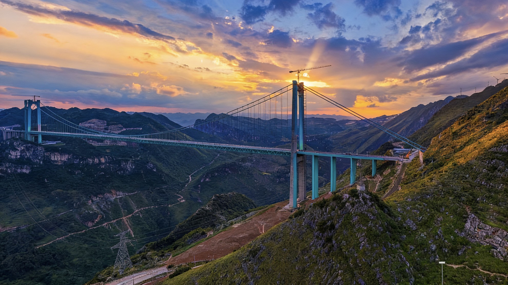 “天塹變通途” 的壯闊,揉進了黃昏的溫柔裡 “天塹變通途” 的壯闊,揉進了黃昏的溫柔裡