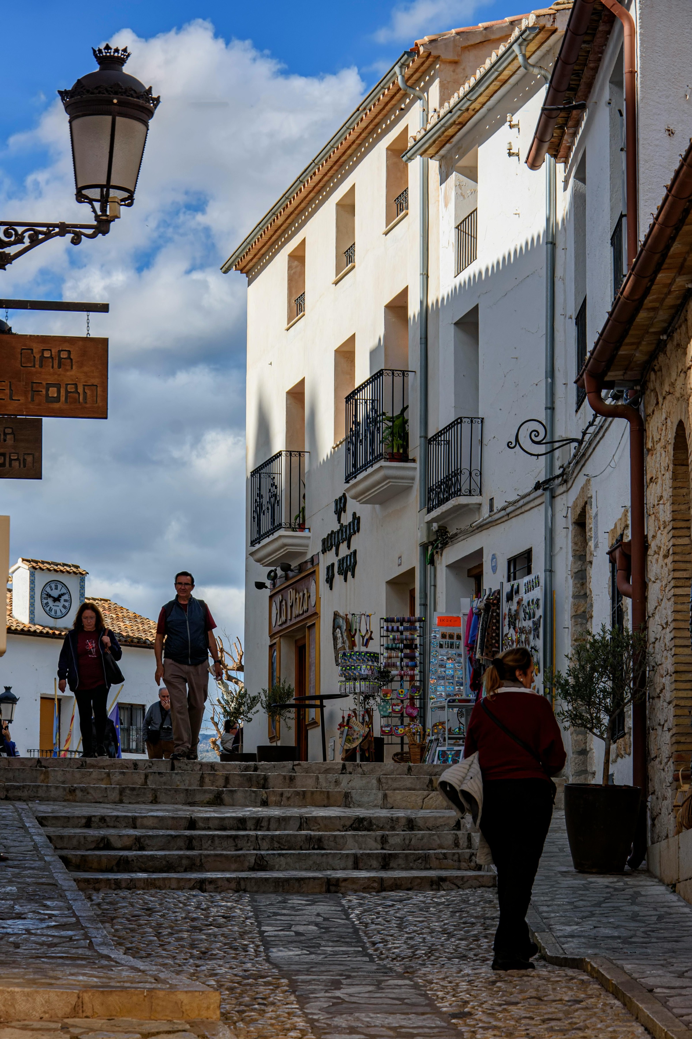 From Alicante: Benidorm, Guadalest and Coast Shore Excursion