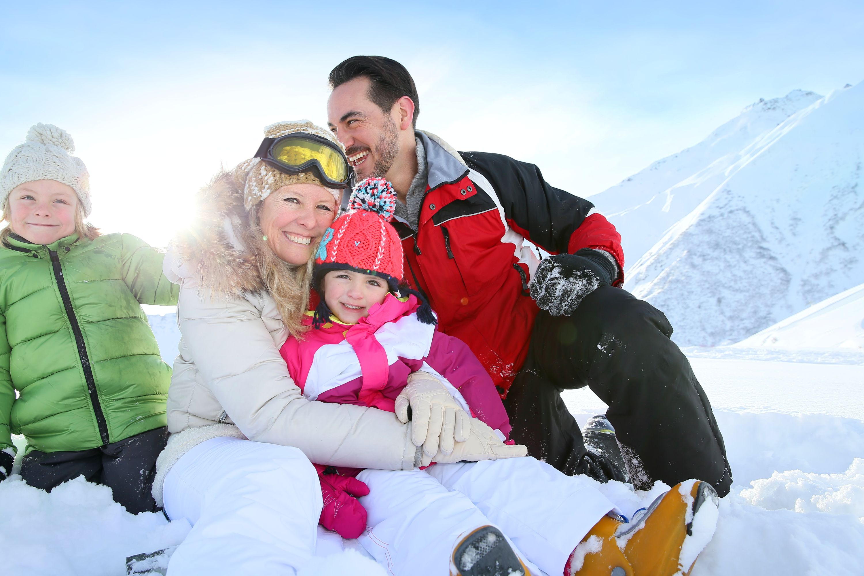 乘坐我們的往返班車輕鬆從首爾前往龍平滑雪度假村。無需換乘或規劃——我們負責交通，讓您可以專注於享受您的冬季之旅。這是前往韓國最佳滑雪場的**最**便捷方式。