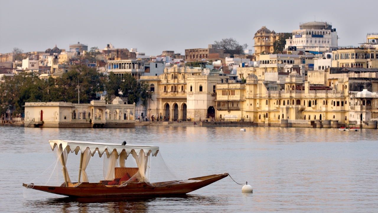 From Udaipur: Udaipur and Mount Abu Romantic Tour 3Nights-4Days