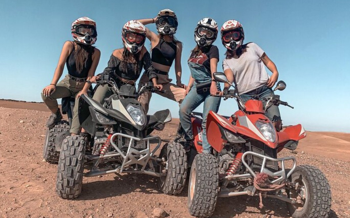 Marrakech: Quad, Camel Ride & Dinner Show in Agafay Desert