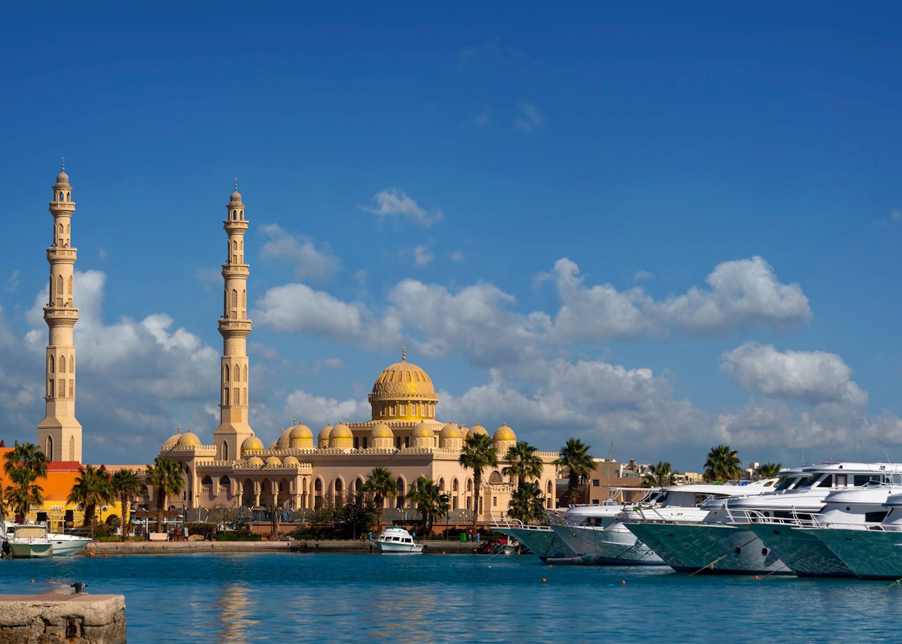 Hurghada Private City Sightseeing tour with Guide and Shopping Stops