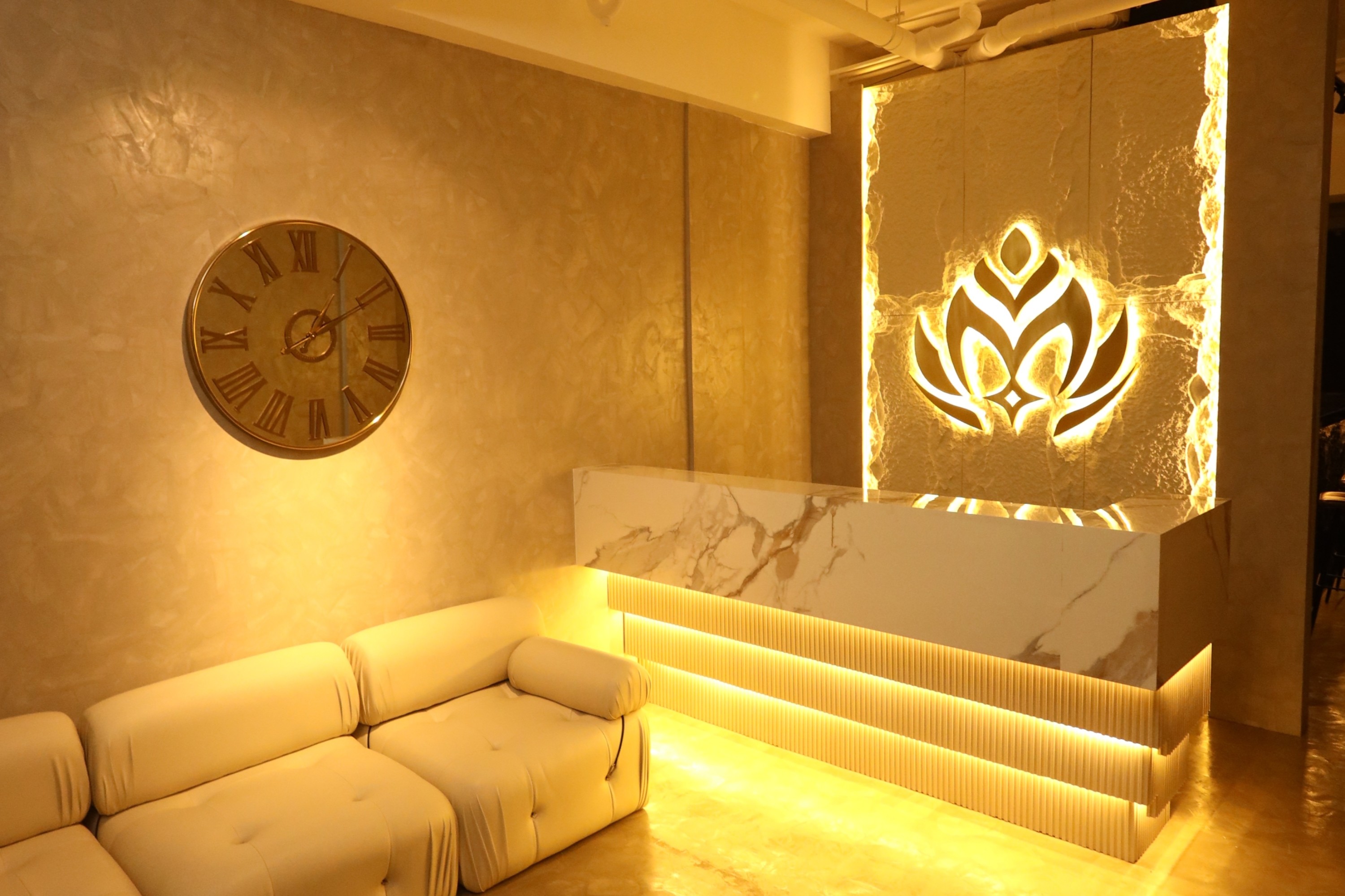 Massage Luxx Spa in BF Paranaque 
