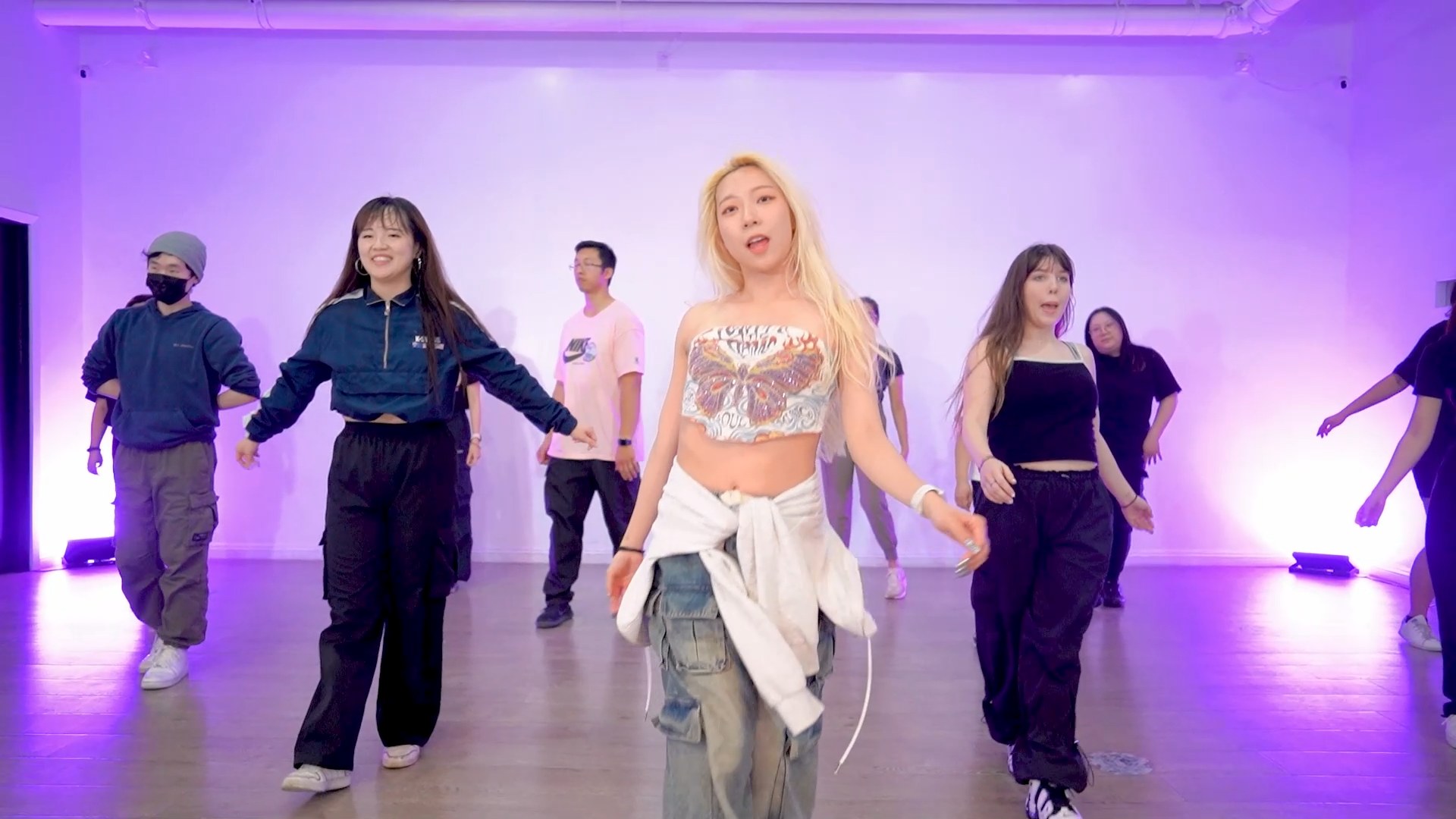 Students from different countries learning together in our welcoming studio