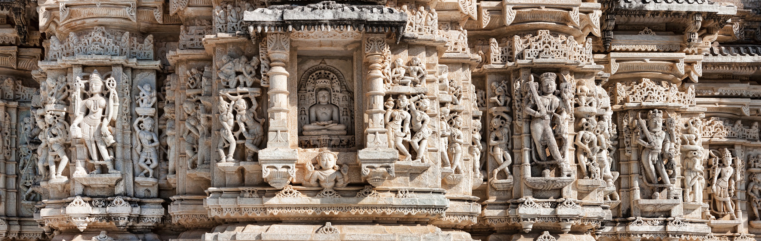 See Ranakpur Temple & Kumbhalgarh Fort with Mt Abu Drop from Jodhpur
