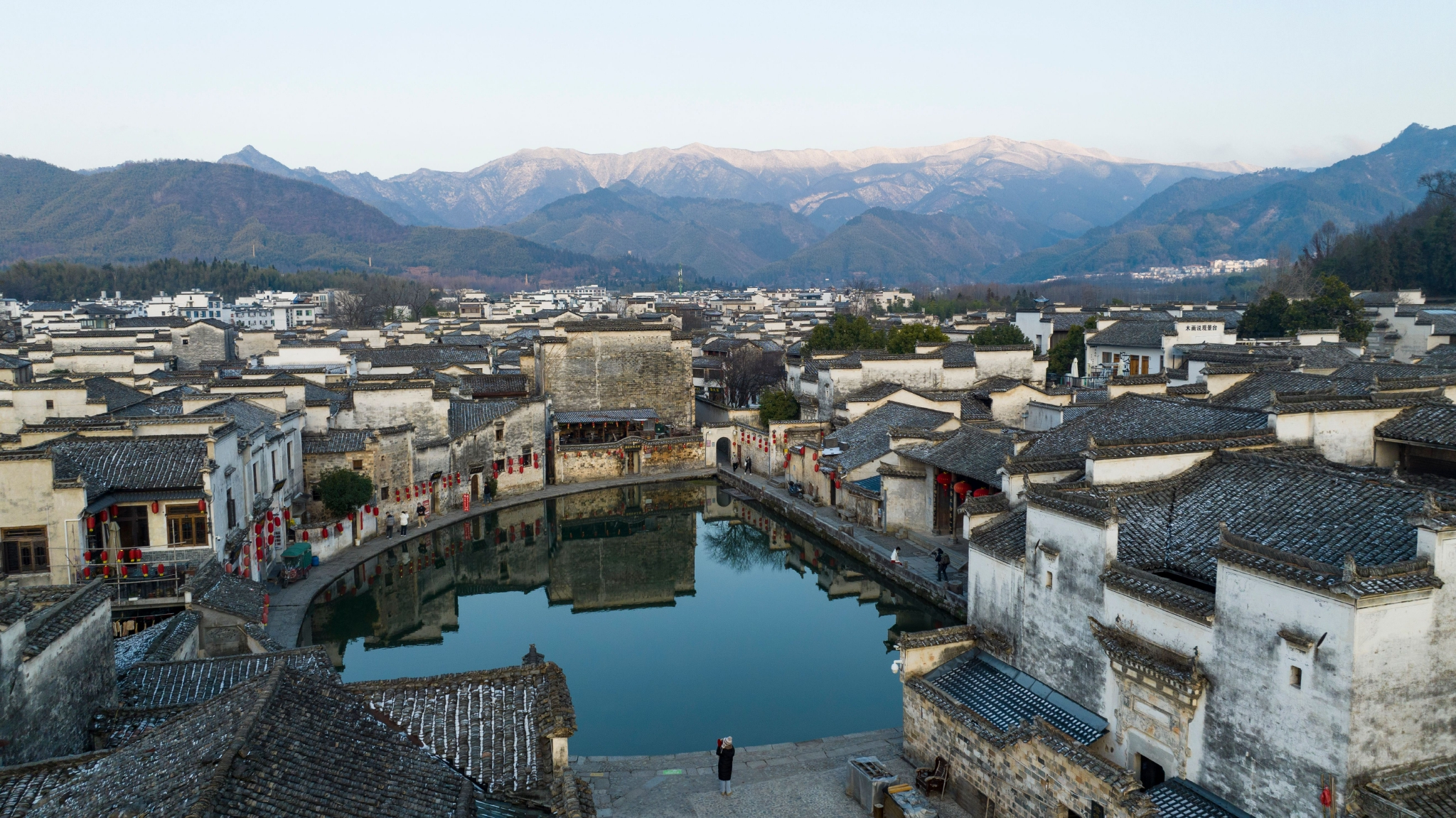 安徽黃山風景區+宏村3日遊（徽派建築宏村+黃山景區迎客松+光明頂+南湖+畫橋）