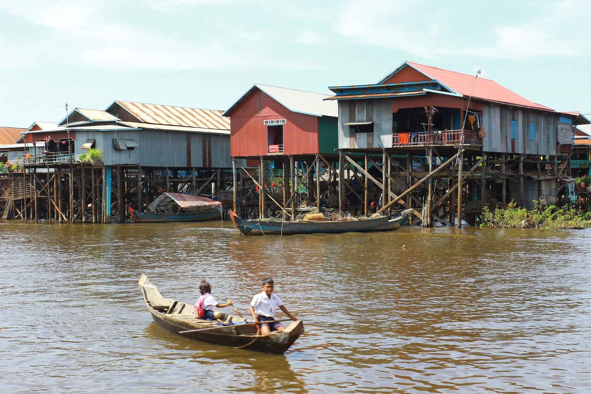 探索迷人的空邦魯浮村 (Kampong Phluk Floating Village)