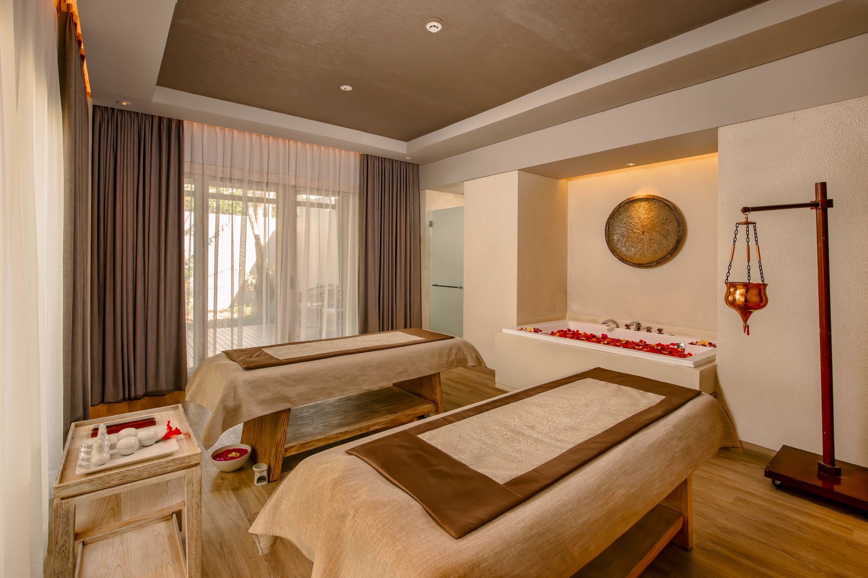 ALO'E Spa Experience at Cross Bali Breakers in Jimbaran