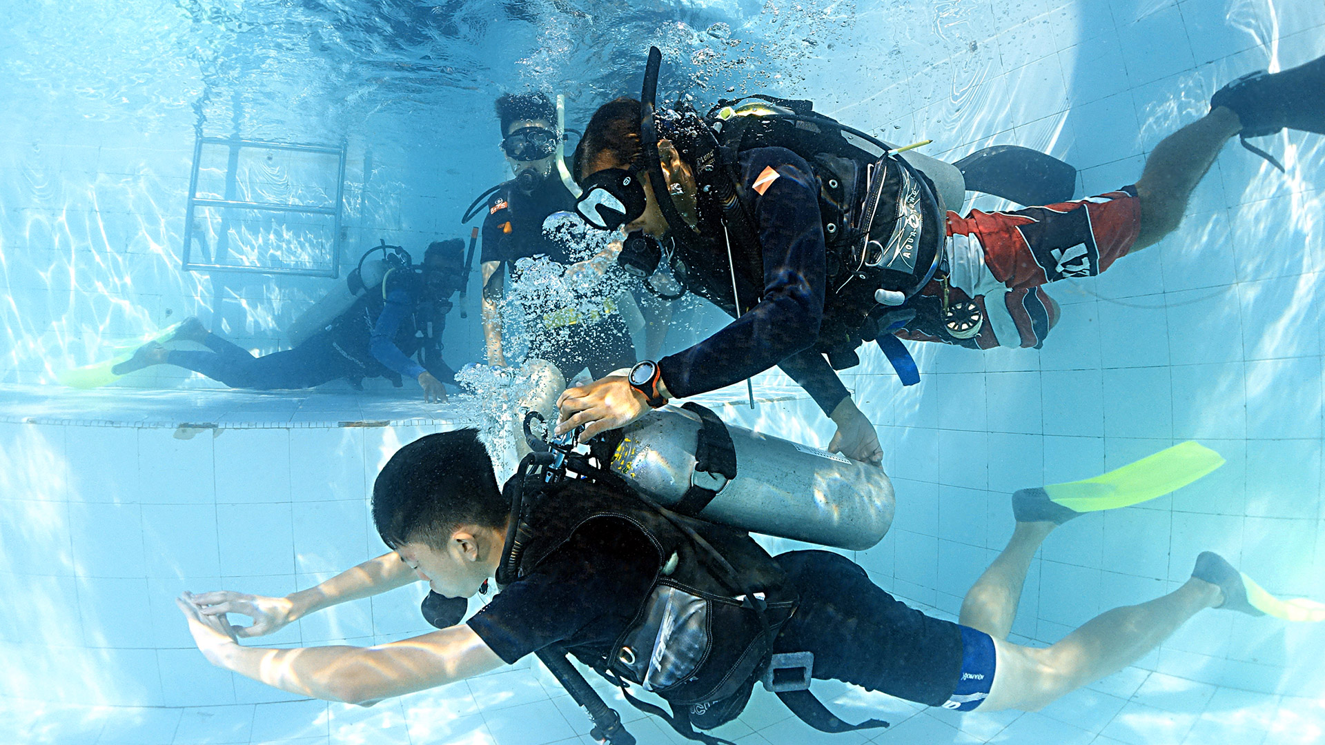 PADI 初階開放水域4天3夜潛水課程