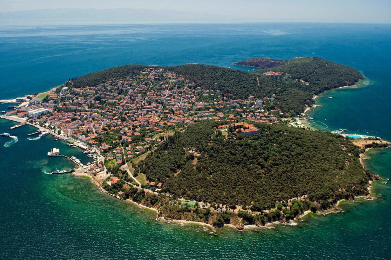 Istanbul: Princes Islands Tour with Heybeliada and Büyükada