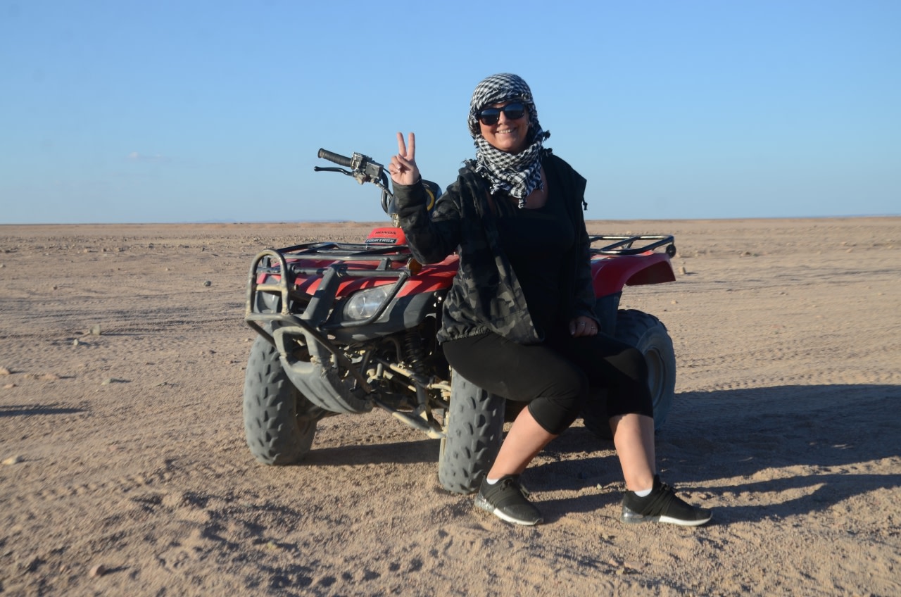 馬卡迪灣全地形車 & 貝都因村落日之旅 馬卡迪灣全地形車 & 貝都因村落日之旅