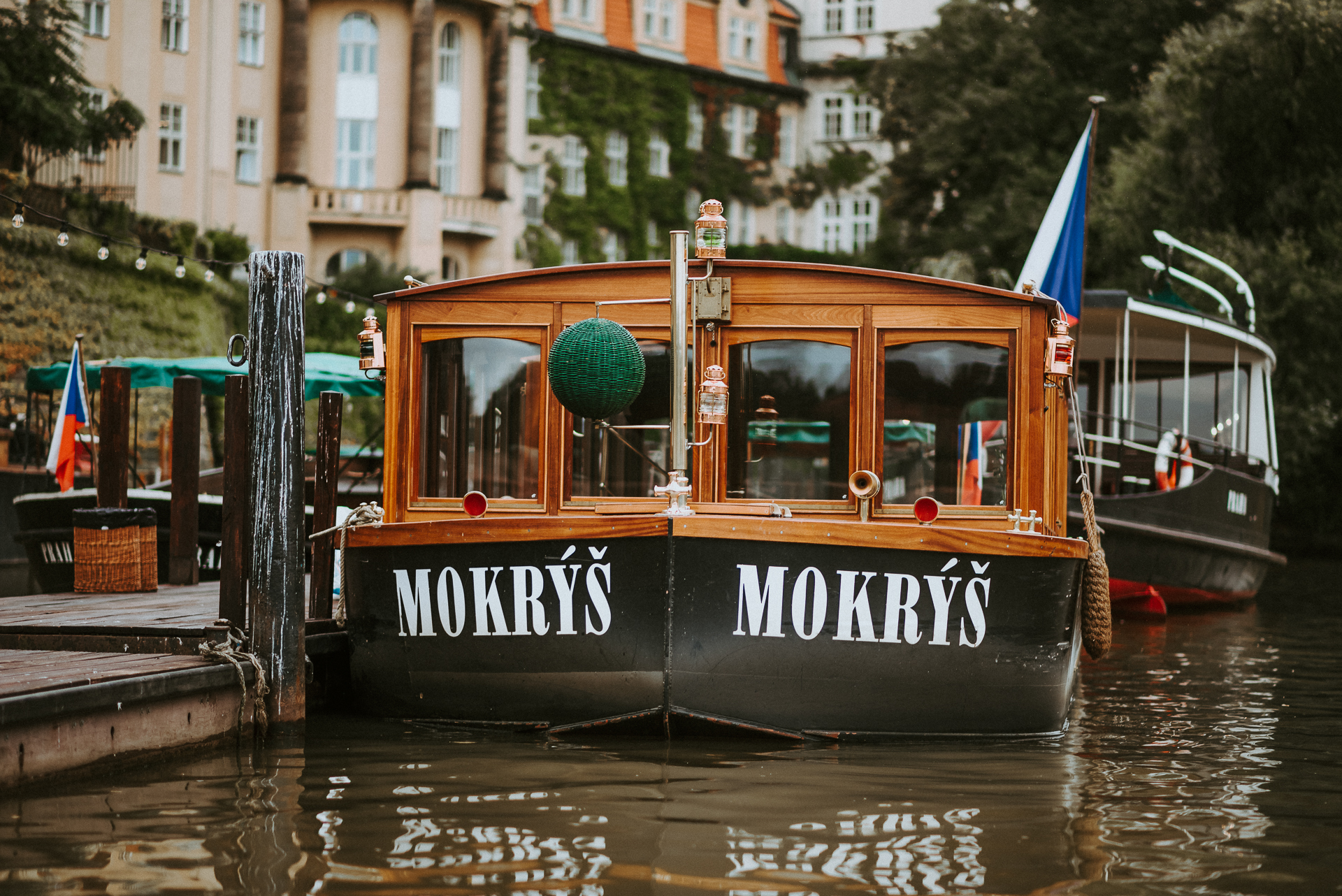 Prague Vltava River 50-Minute Traditional Boat Tour