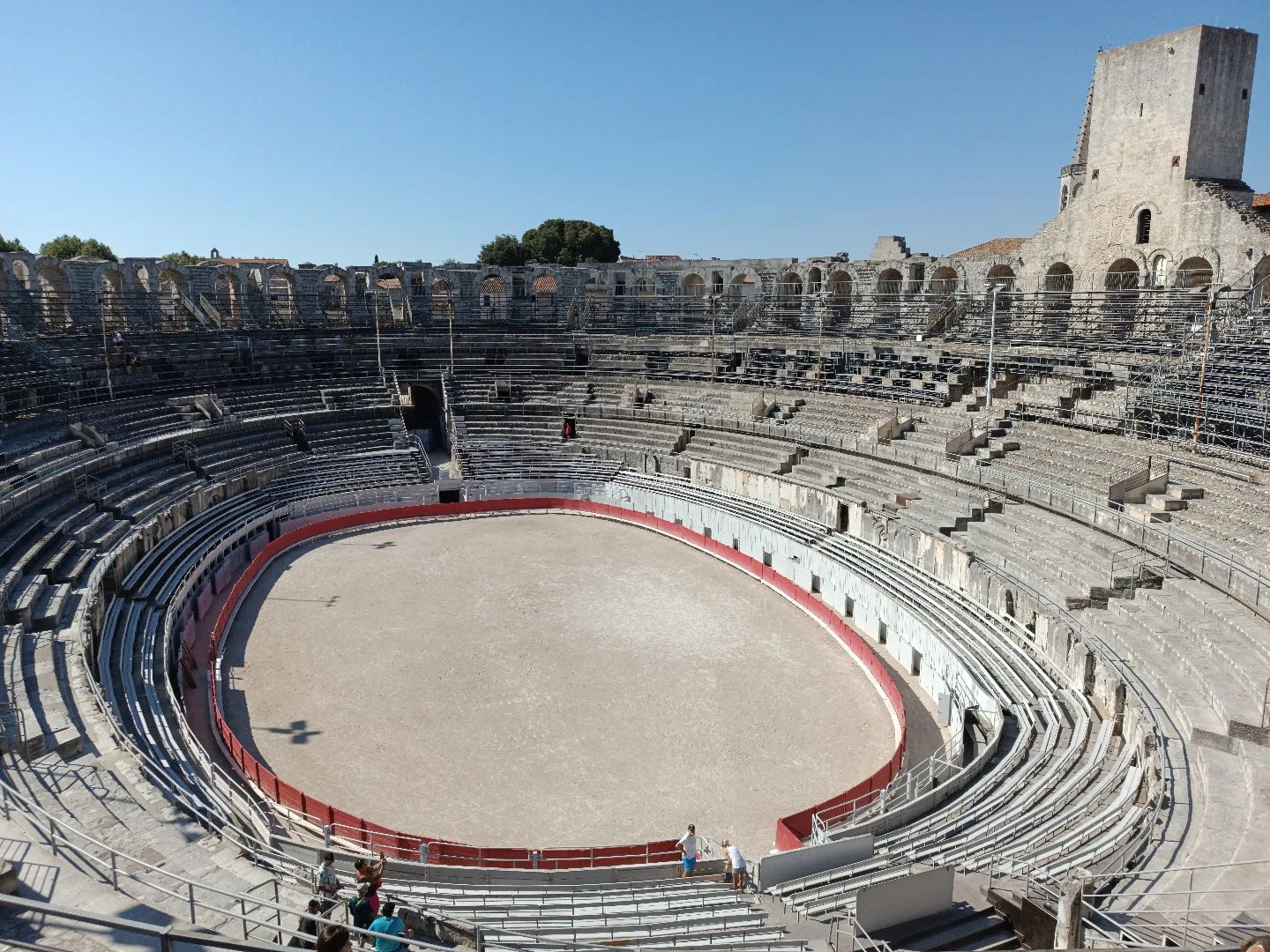 Tour Arles, Les Baux de Provence & St Remy de Provence with a local 