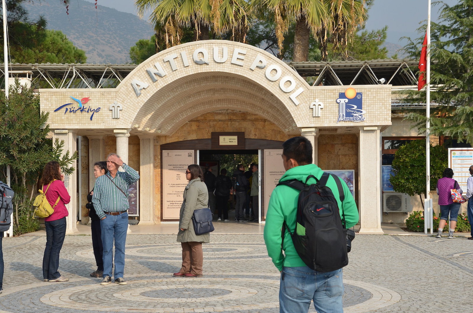 Pamukkale & Hierapolis Day Trip from Antalya with Lunch and Transfer