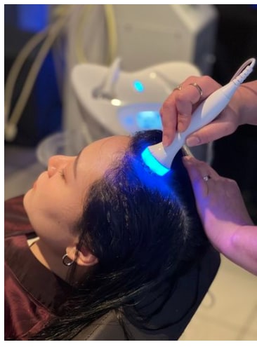 Galvanic device that directly nourishes the scalp to help strengthen hair roots