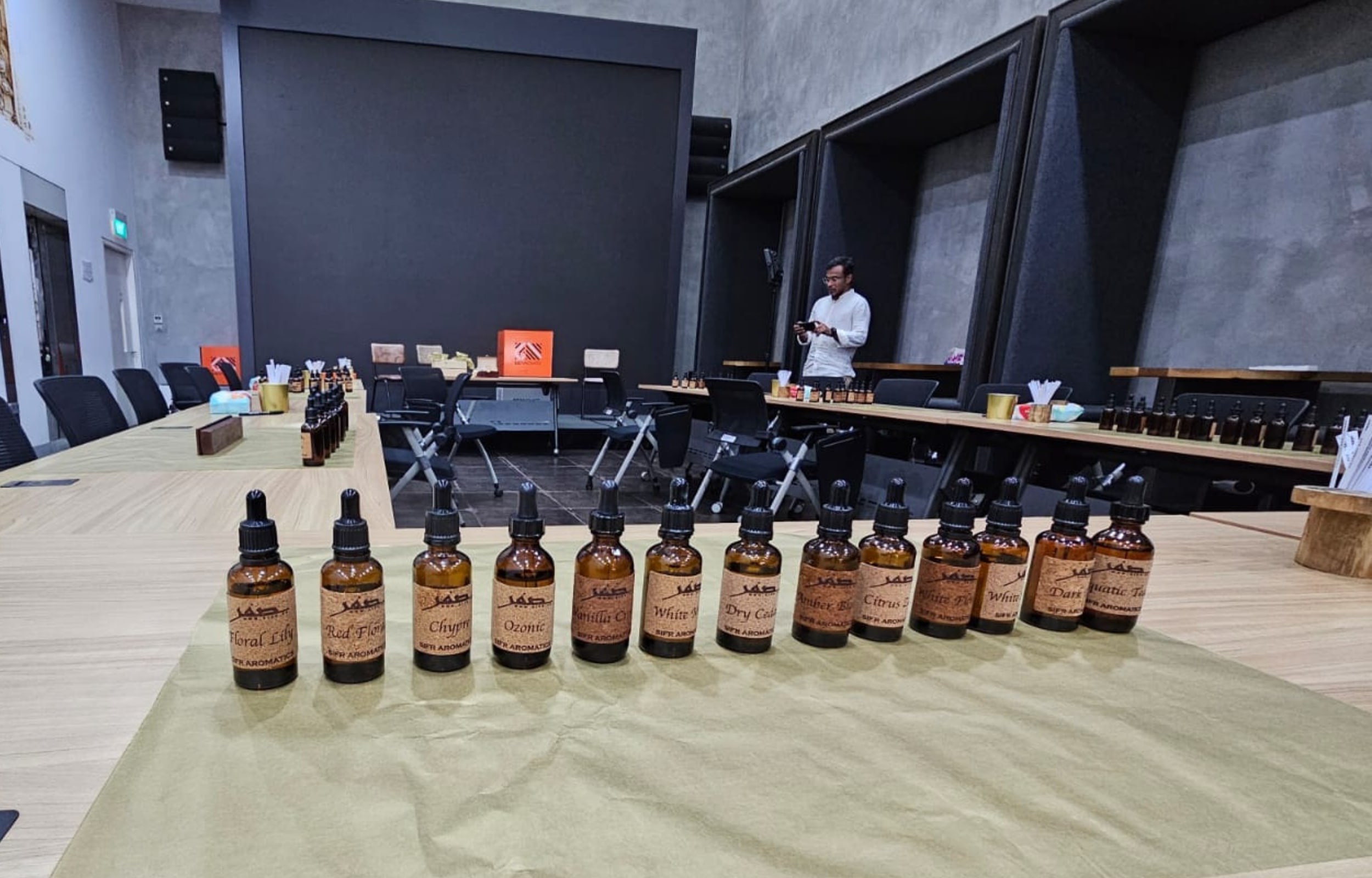 Sample the raw notes that inspire every great perfume