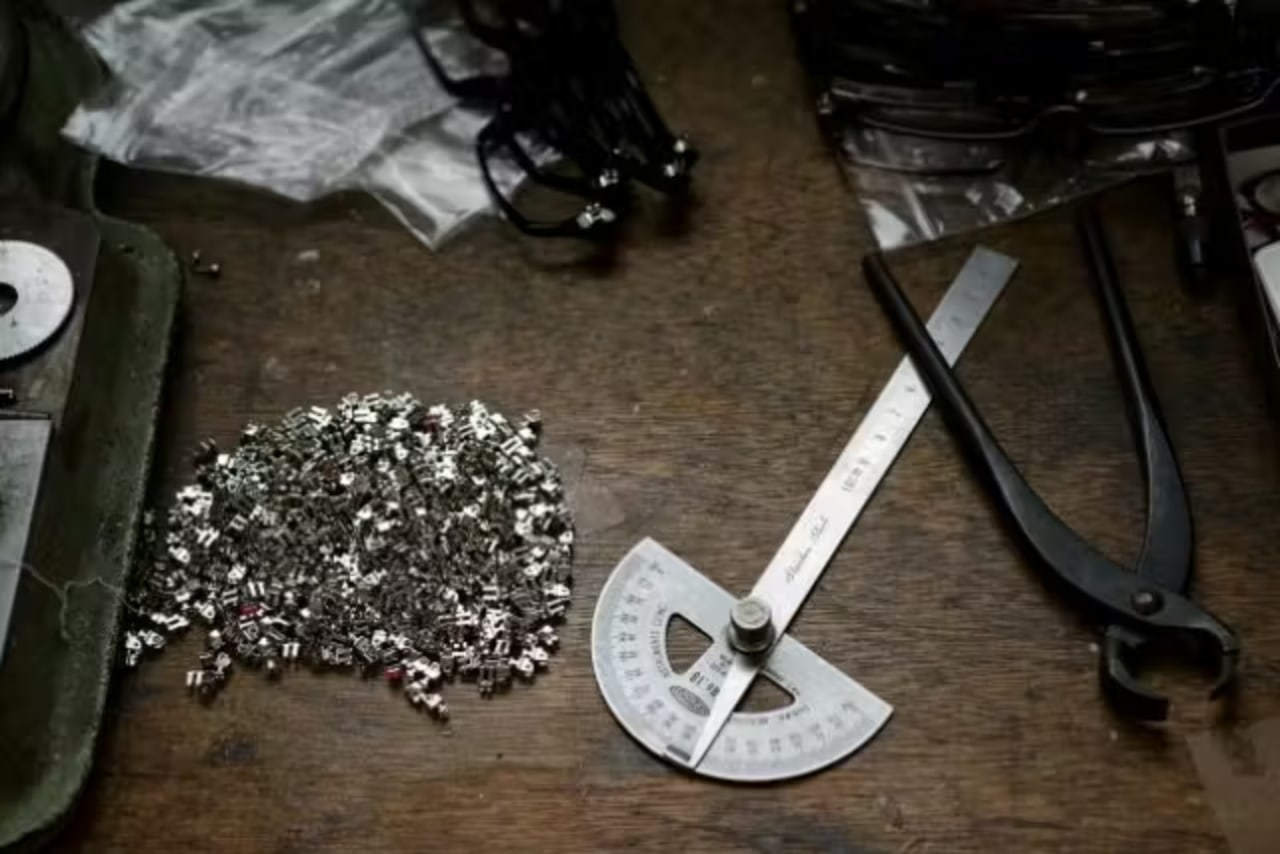 Plus Jack: Eyewear Factory Tour & Custom Pin Badge Workshop in Sabae