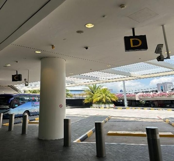 Changi Airport Terminal 1 (Coach Bay D) pick-up point