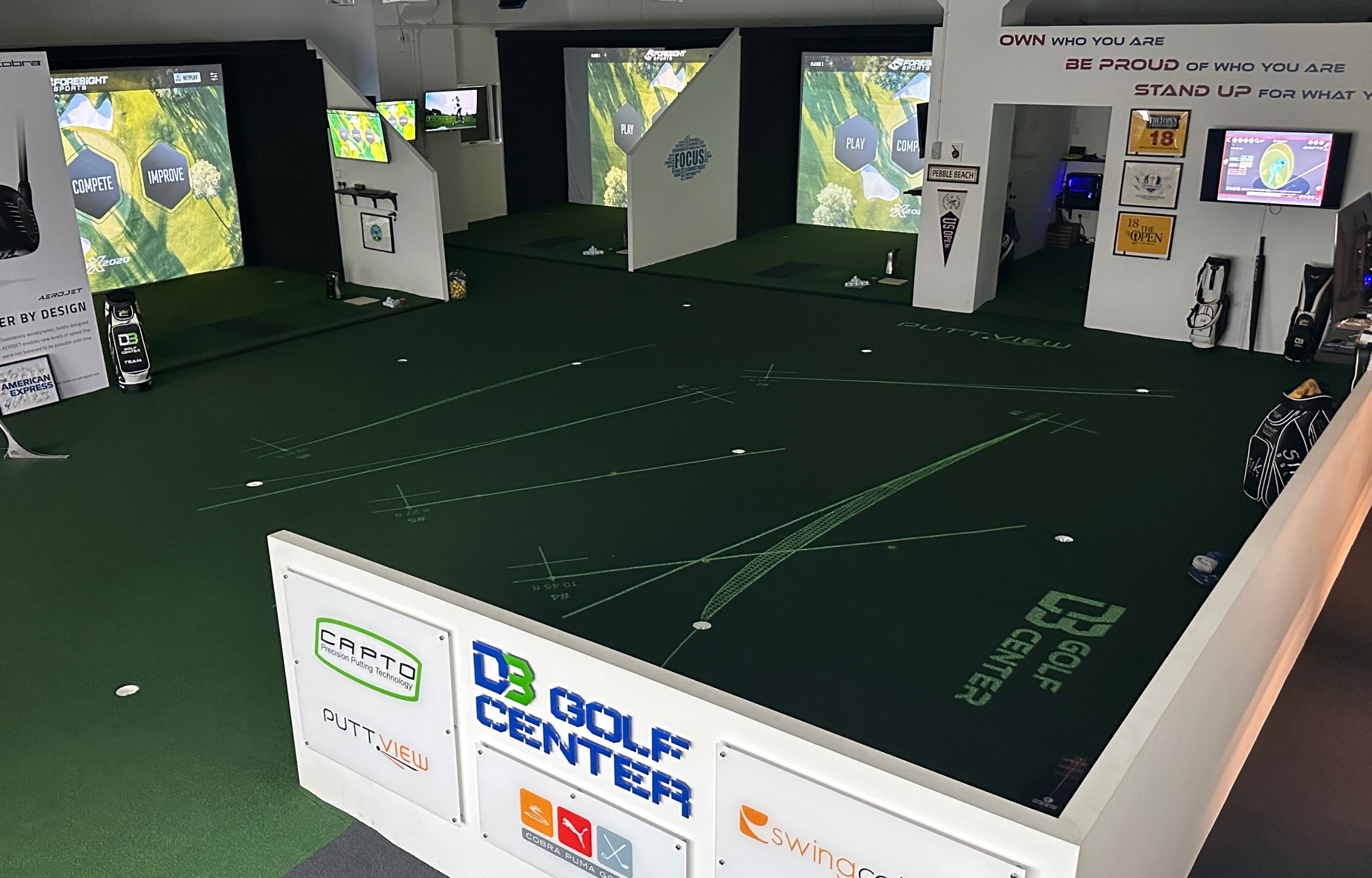 室內高爾夫模擬器（3D果嶺系統 &amp; 推槓）- DB Golf Center提供