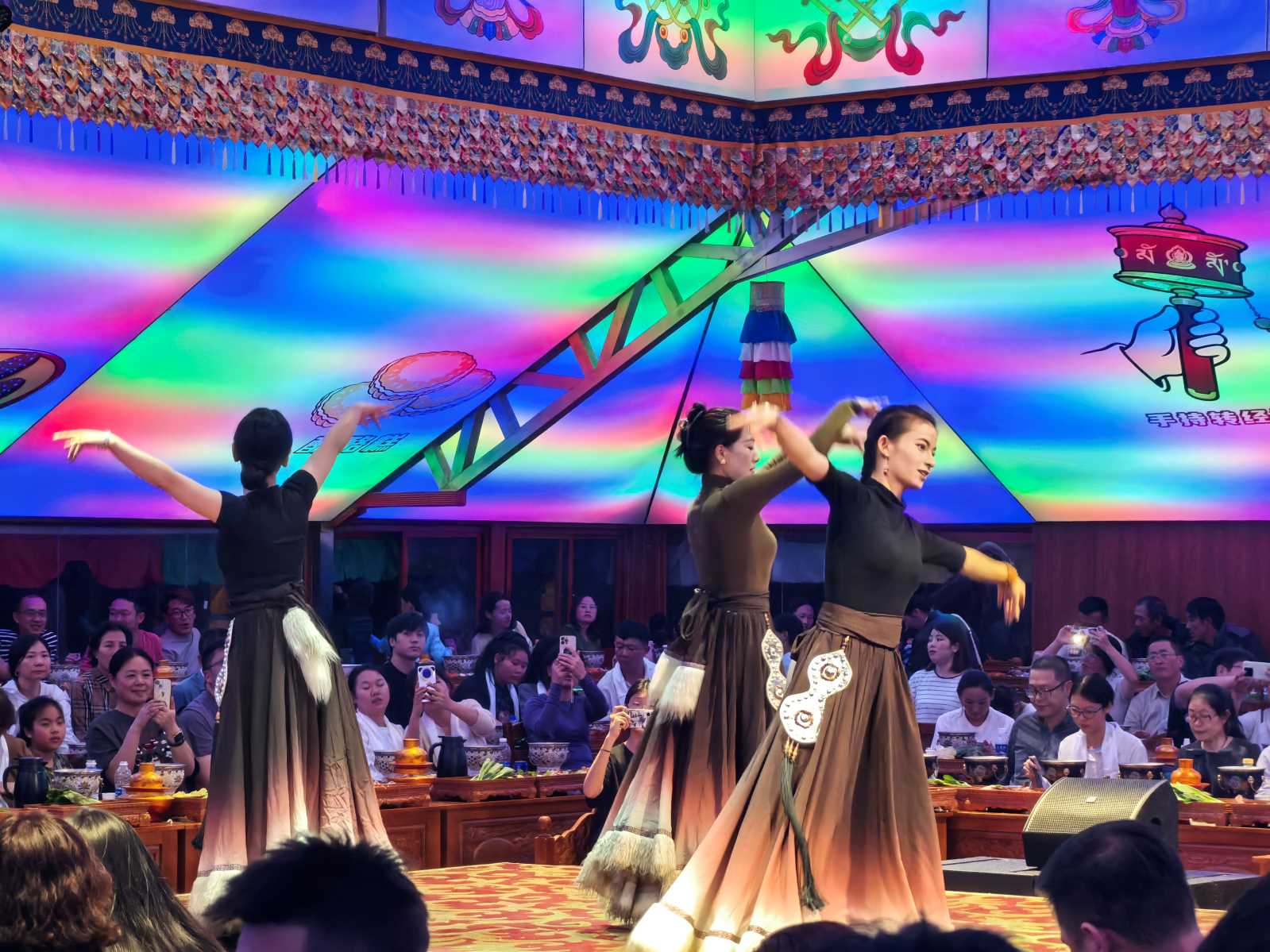 雲南香格里拉康贊土司宴