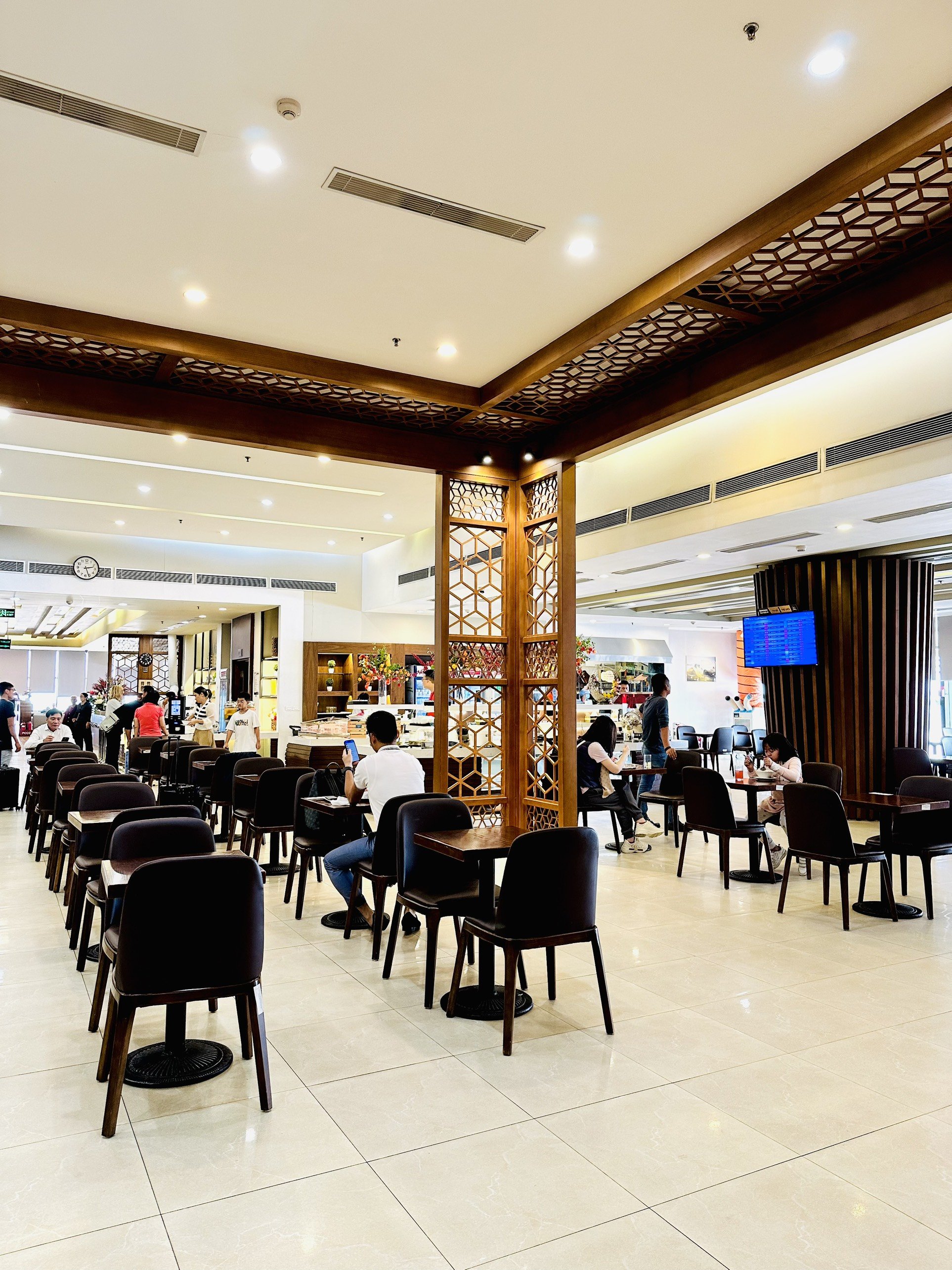 Lotus Lounge in Noi Bai International Airport (HAN)