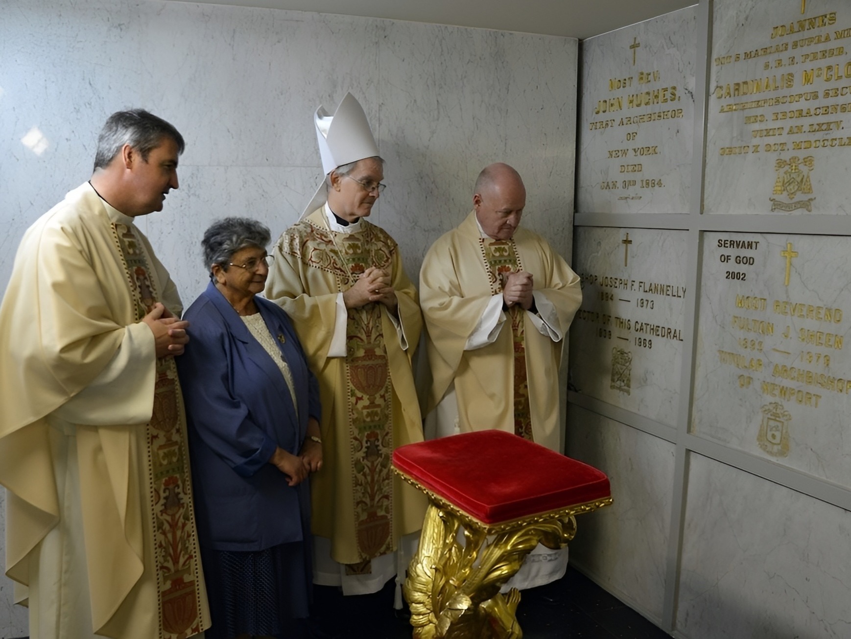 探索大教堂內通常不對公眾開放的隱藏區域