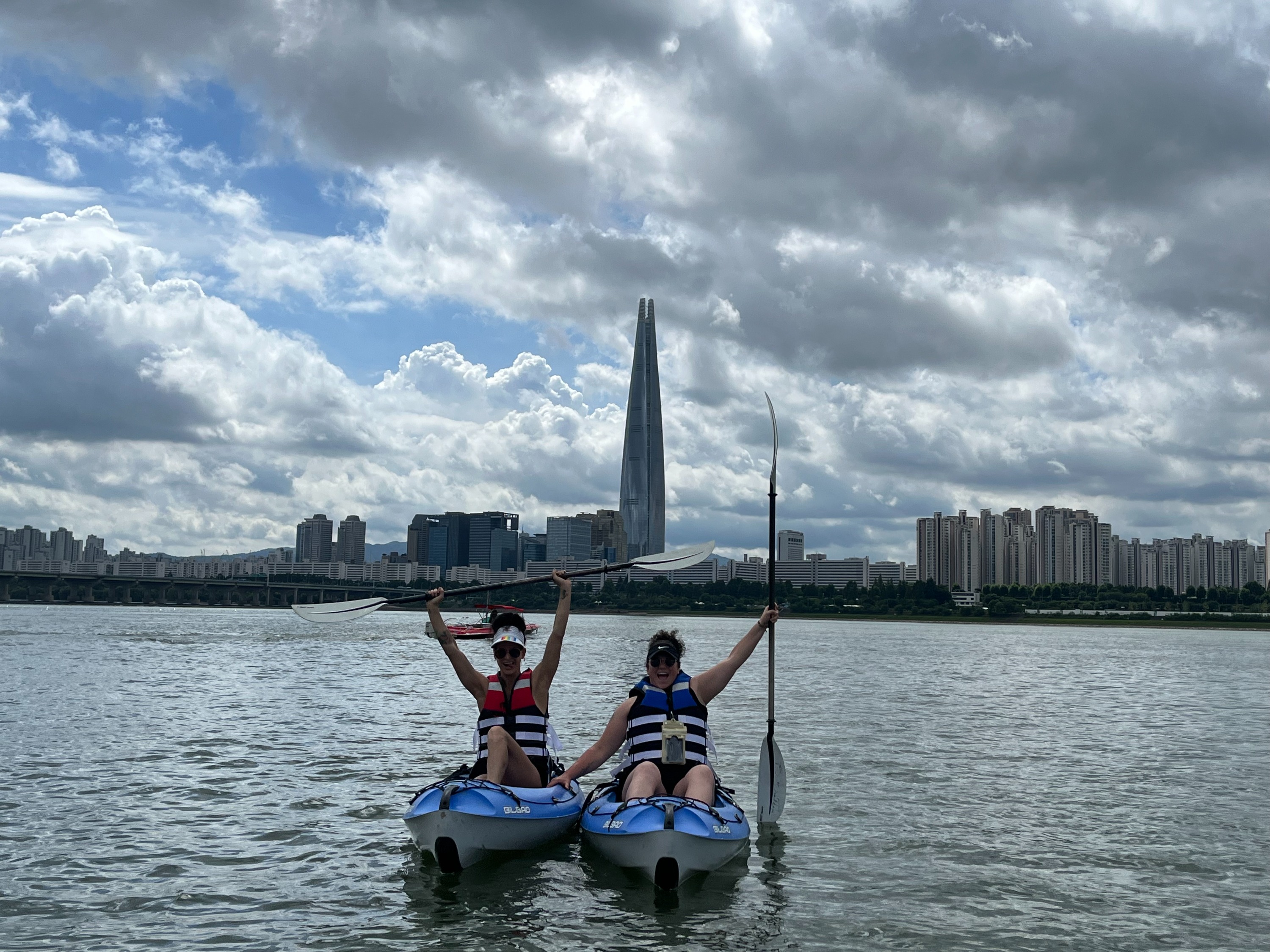 Seoul: SUP & Kayaking Experience in Han River