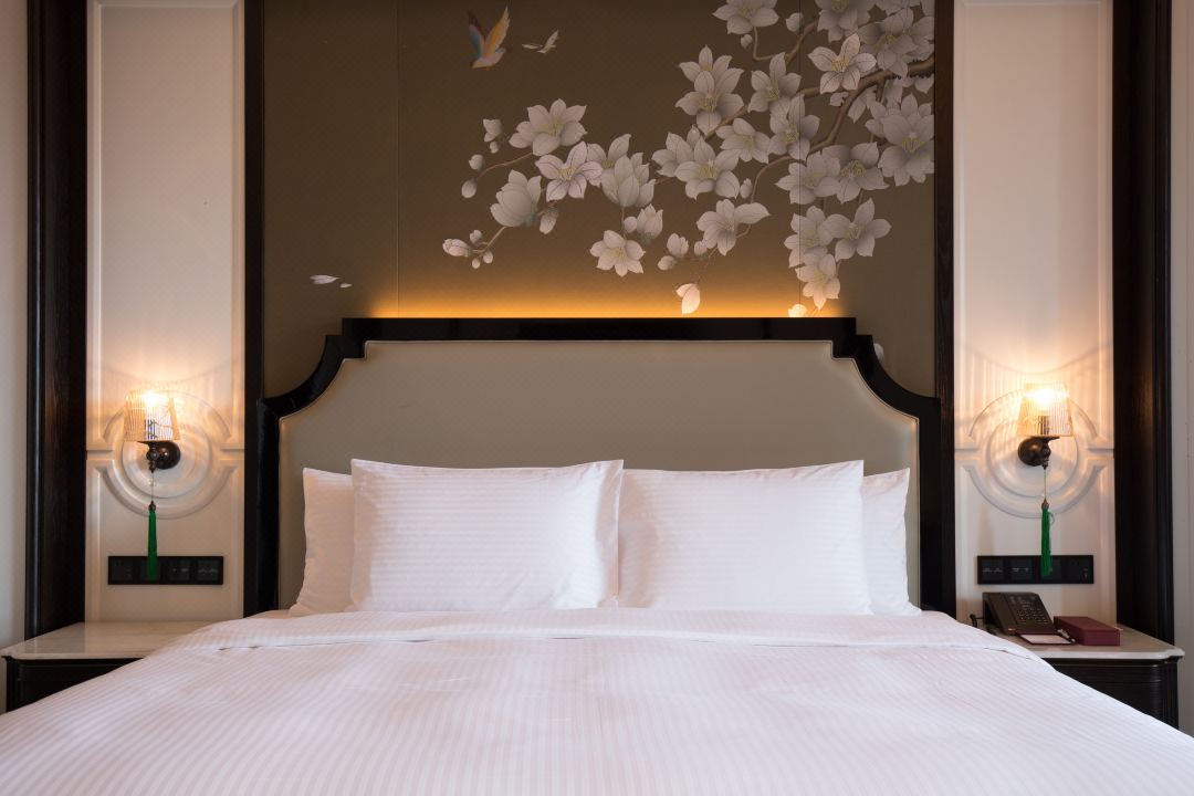 Guangzhou Shibaige Grand View Hotel