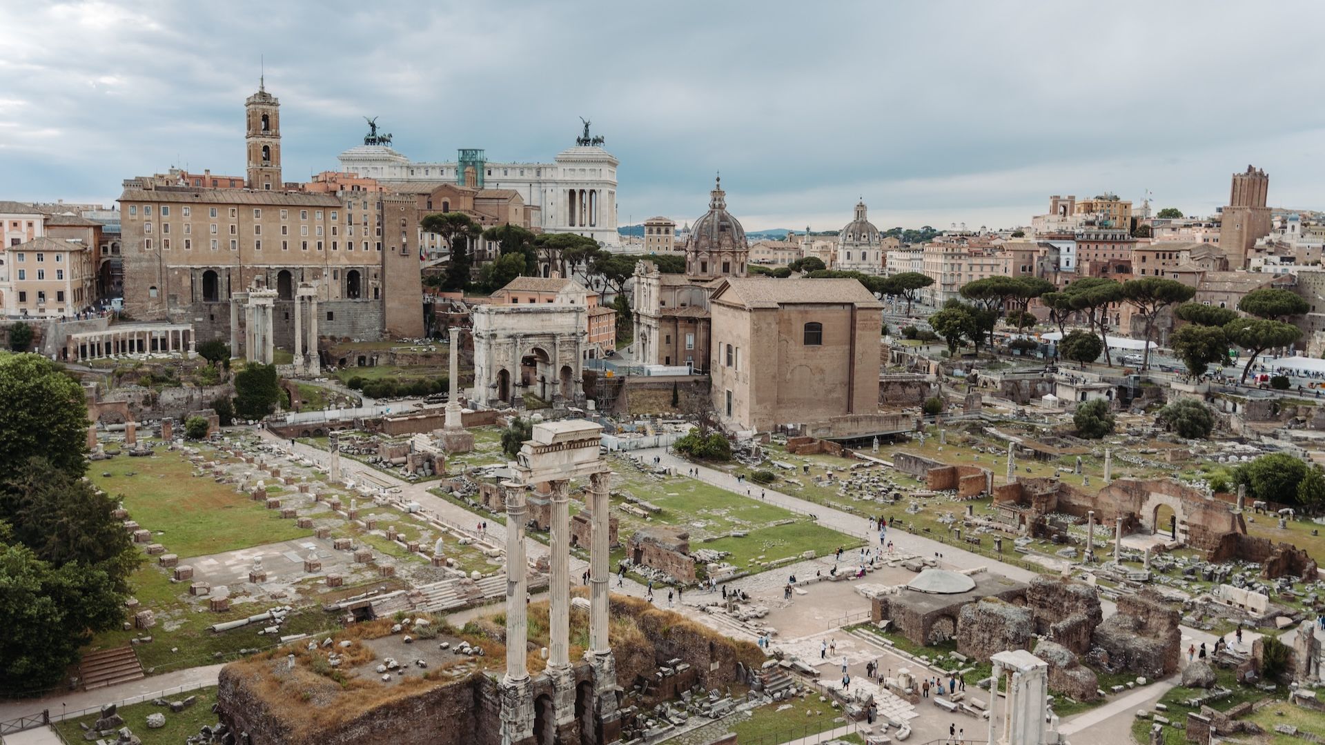 Experience the Colosseum, Vatican, and Rome’s historic heart on this comprehensive day tour