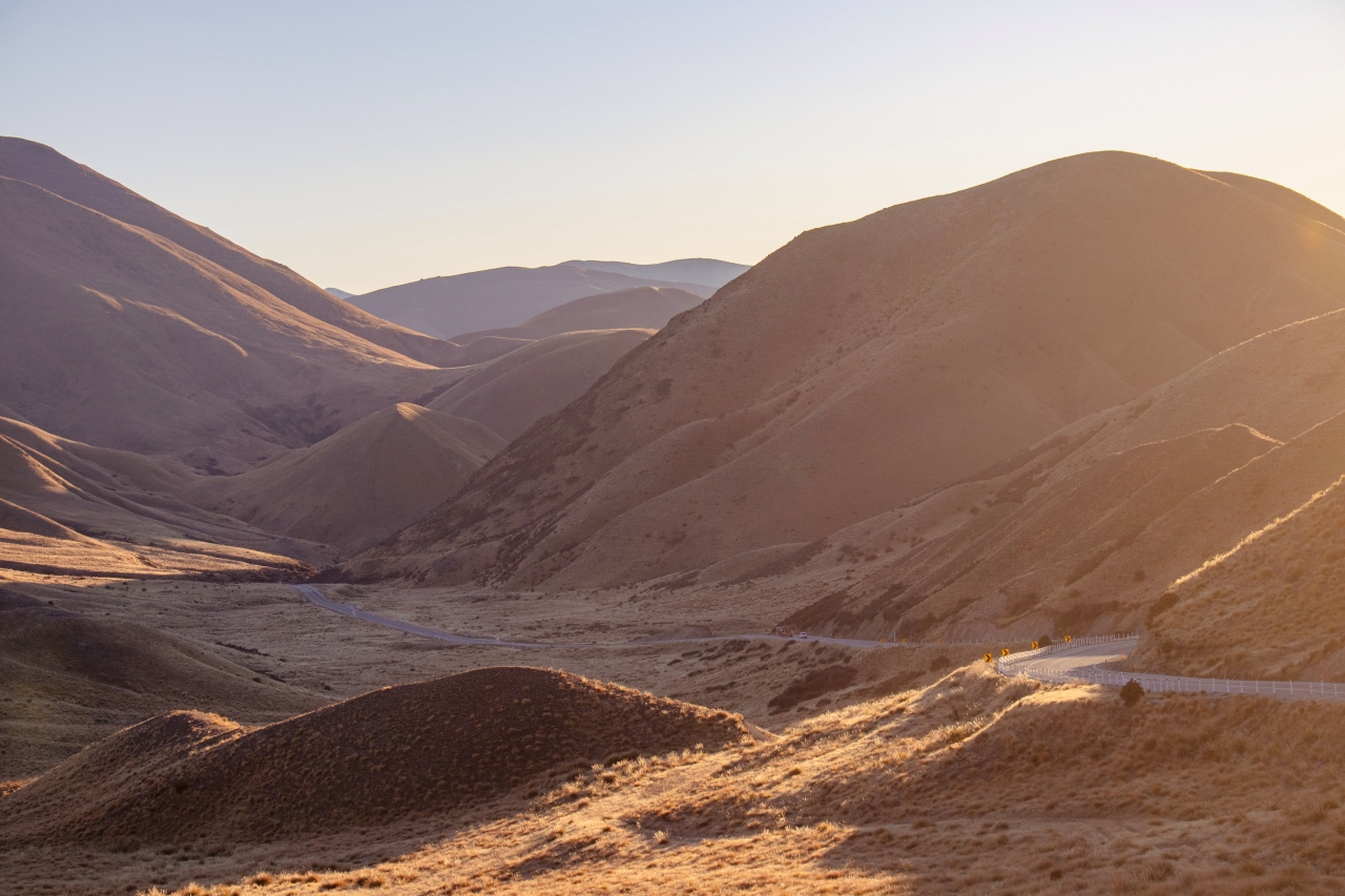 Mount Cook to Queenstown One-Way Day Tour