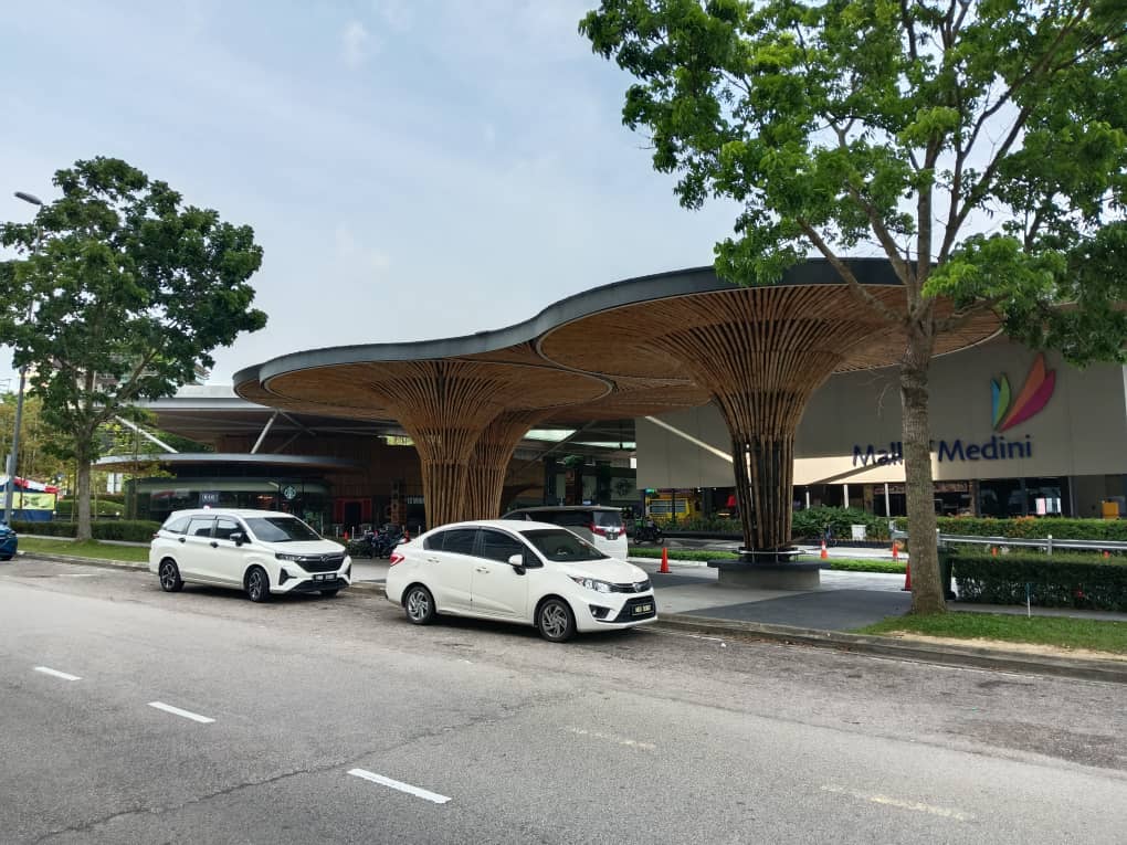 LEGOLAND 2nd pickup/drop-off point at Mall of MedinI