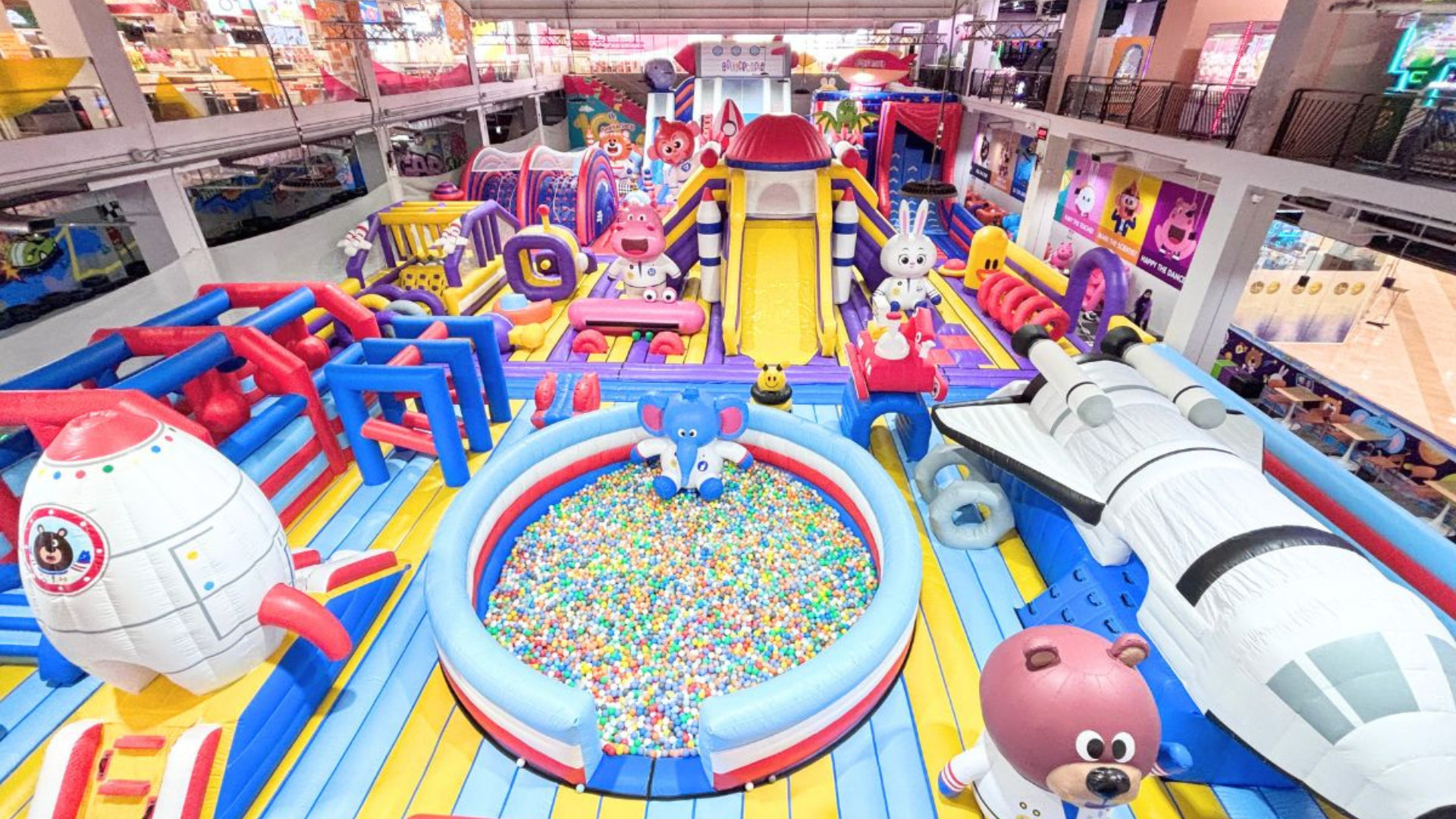 Bring the family to Bouncetopia Central Hatyai, the ultimate indoor bouncy castle playground and newest destination in Hat Yai