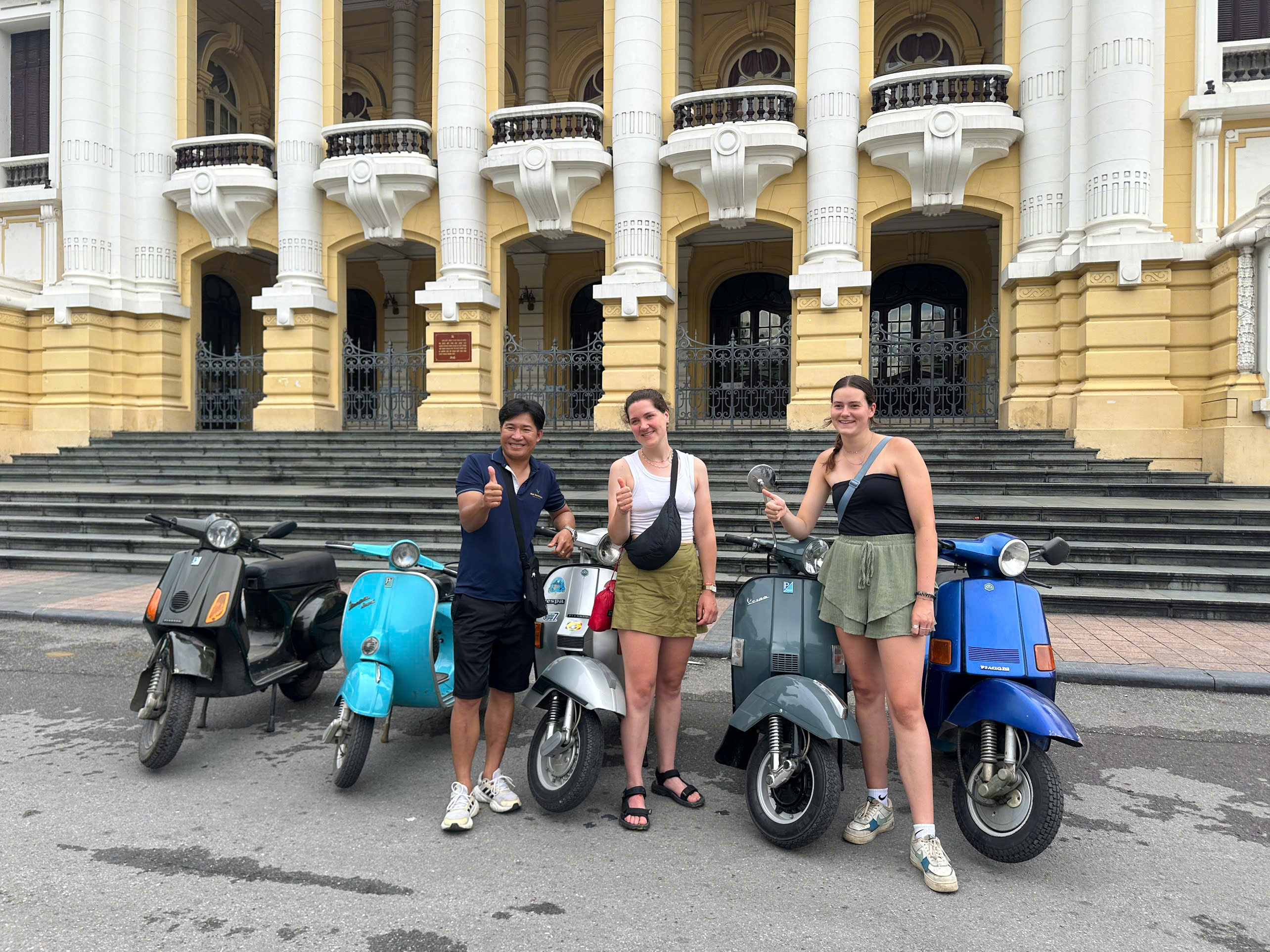 Vintage Vespa Countryside Tour