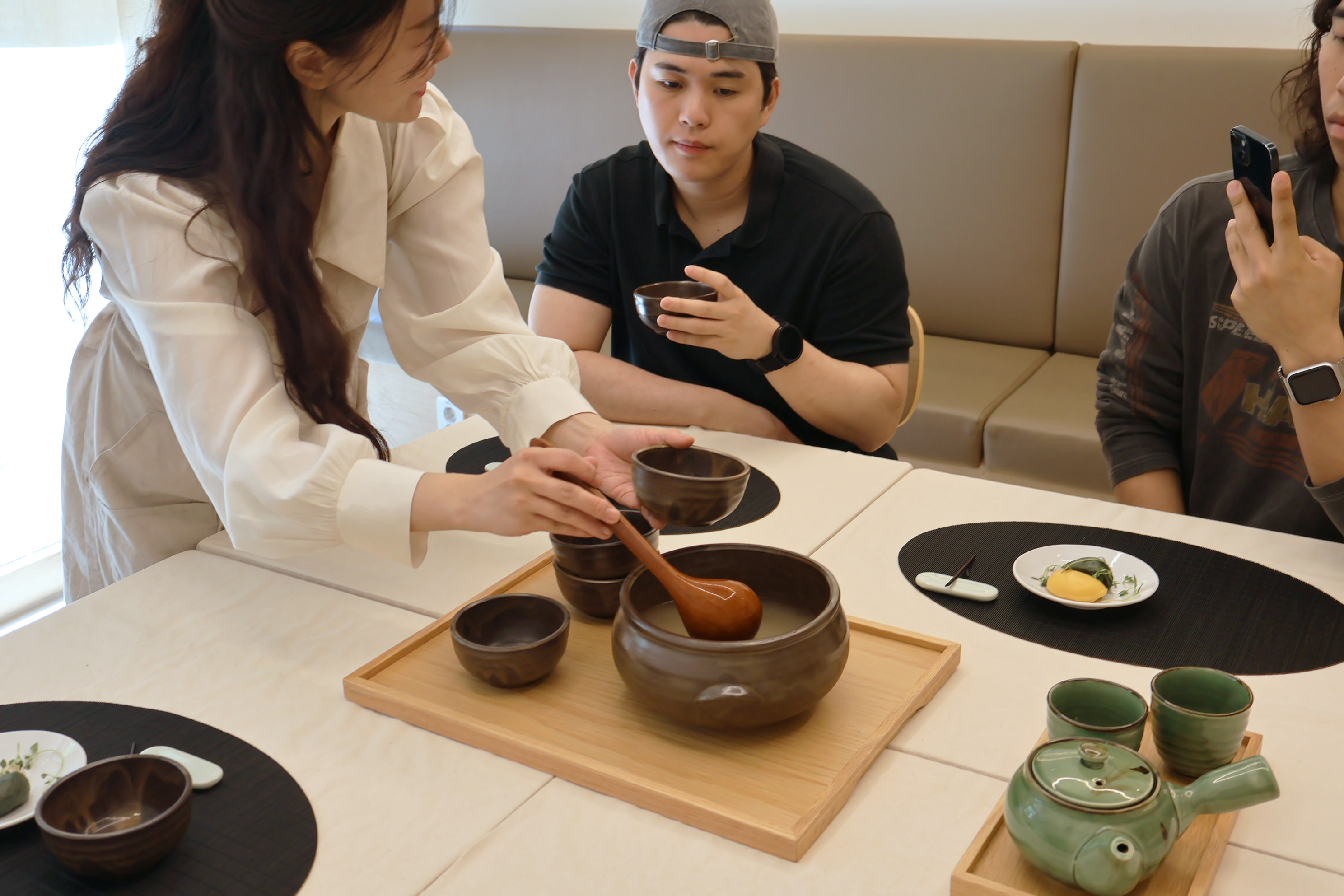 Seoul Korean Tea & Rice Cake Tasting with Bojagi Craft Workshop