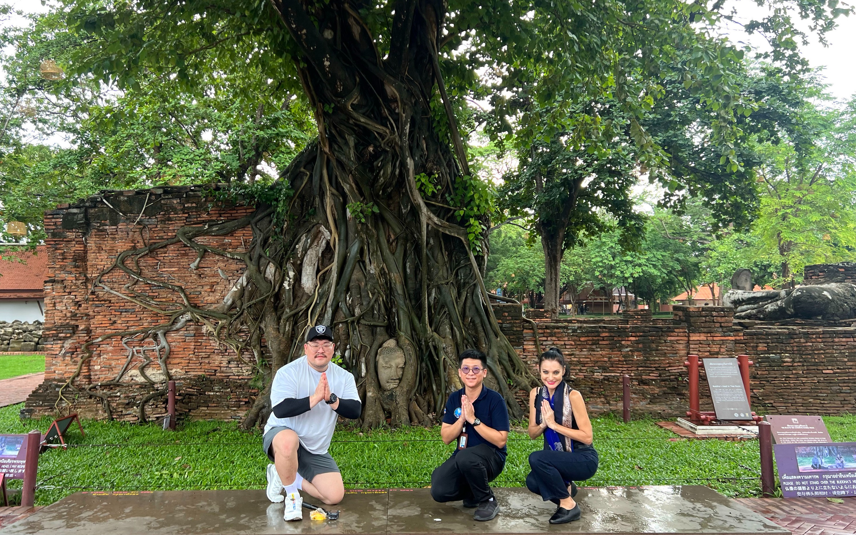 Ayutthaya One-Day Small Group Tour with Wat Niwet Cable Car