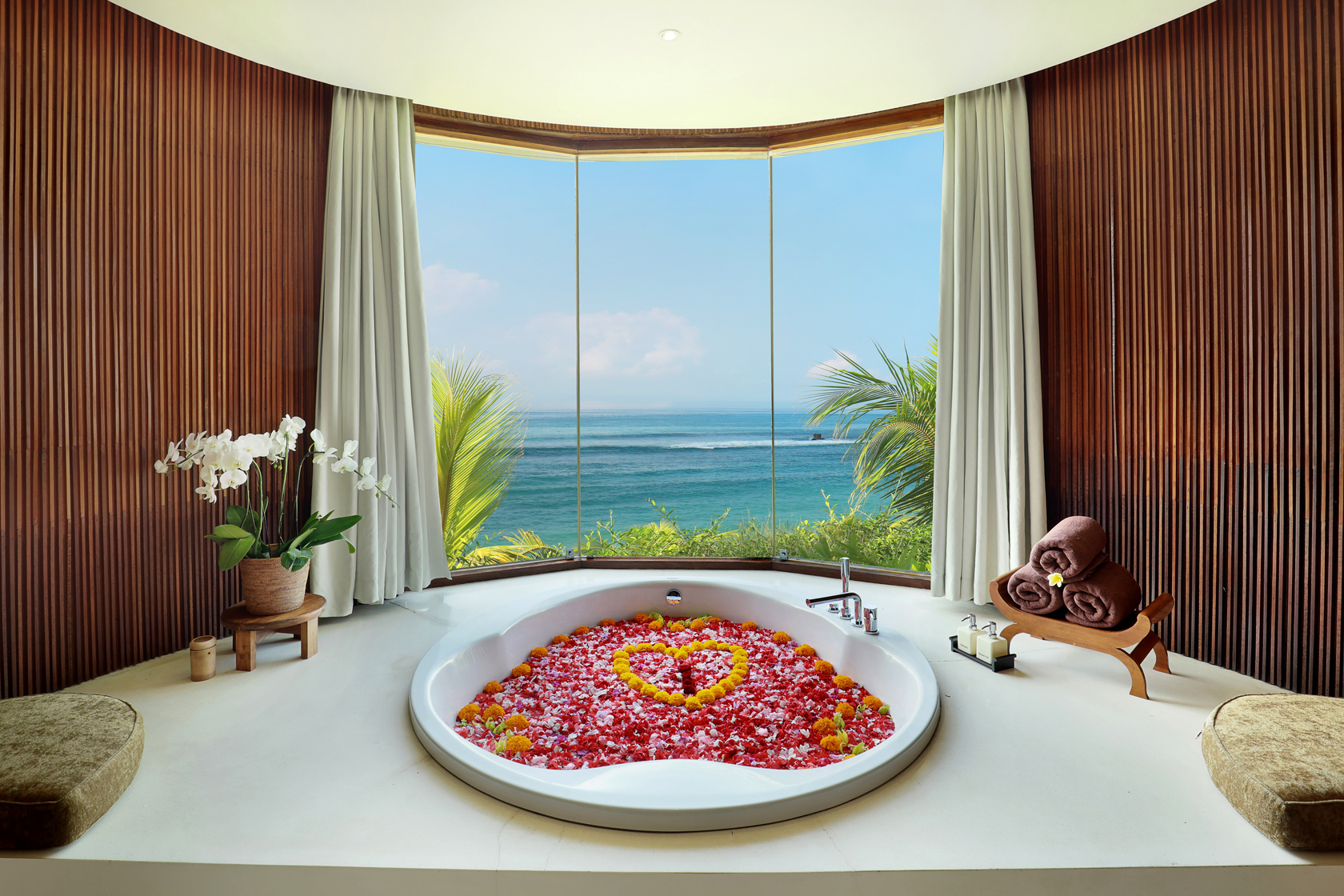 巴厘島坎迪海灘度假村（Candi Beach Resort）的Ocean Spa
