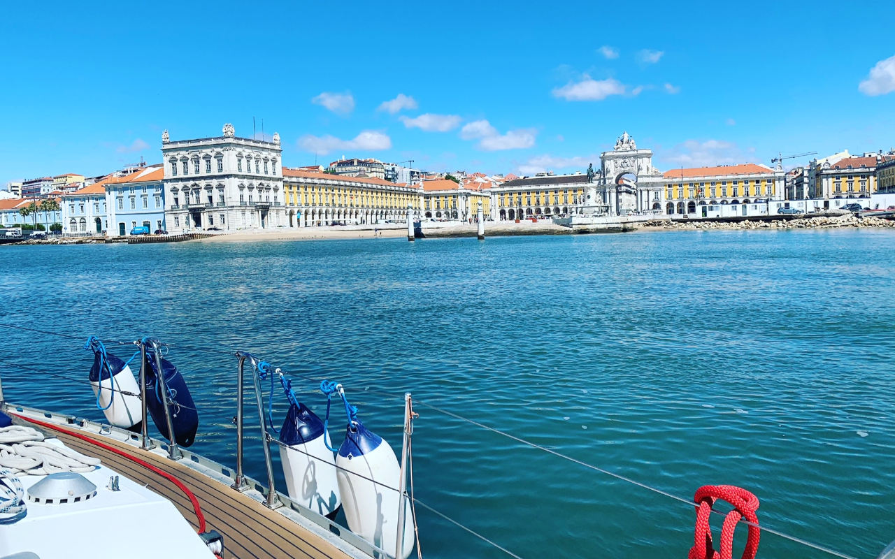 沿著河流展開一場輕鬆的旅程，歷史、文化與美景盡收眼底