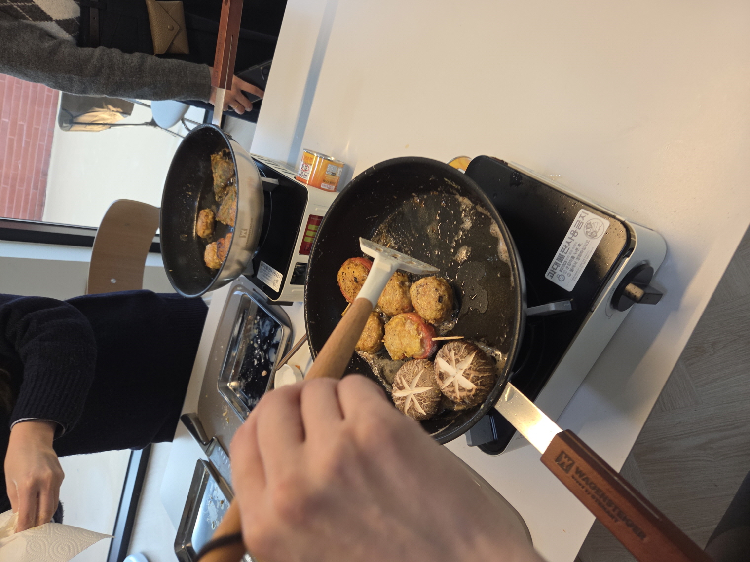 ▶ A cooking class full of homemade flavors, experience a real 'home-cooked' meal! A trully traditional Korean meal made with your own hands! 