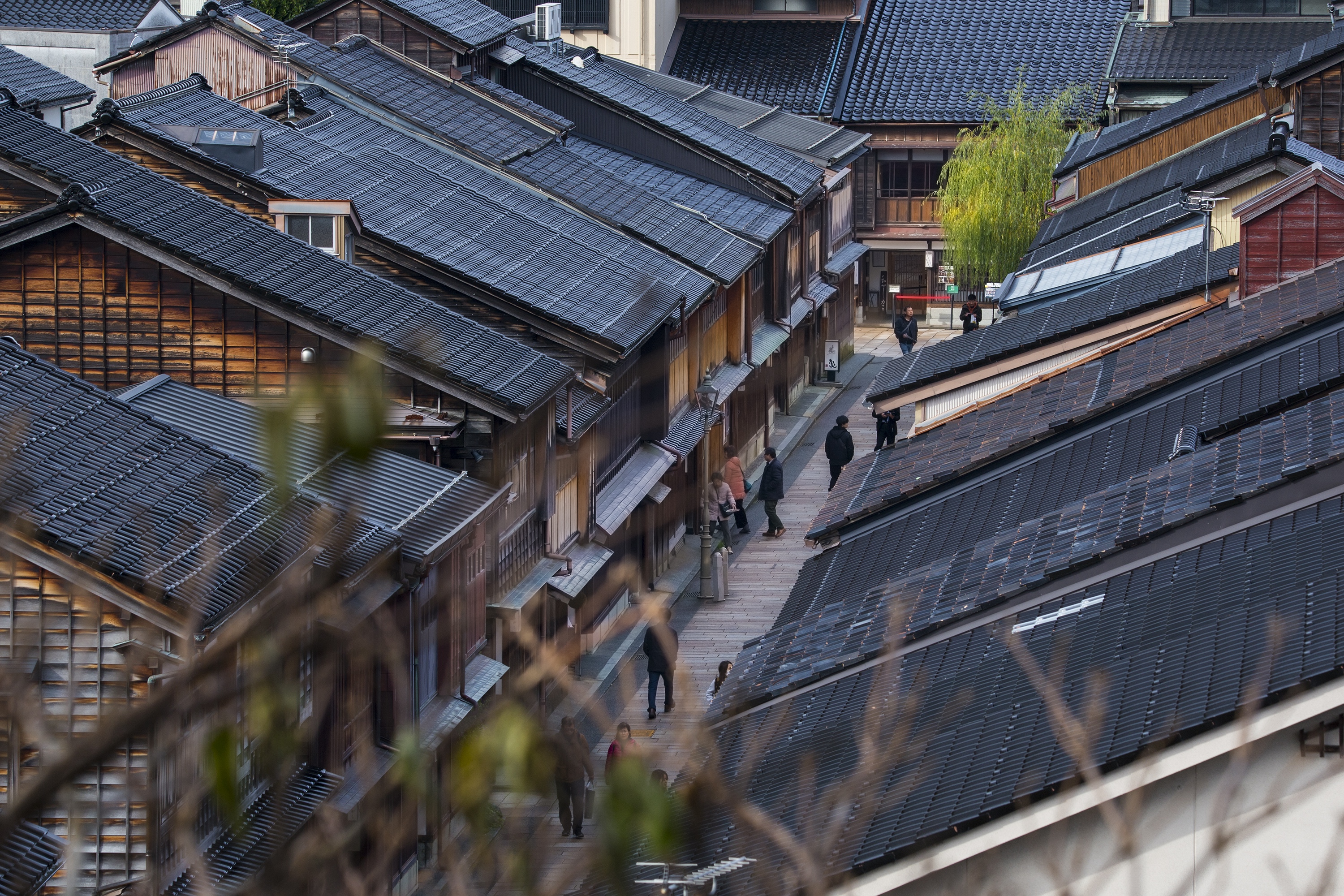 Kanazawa Walking Tour From Local to Major Highlights