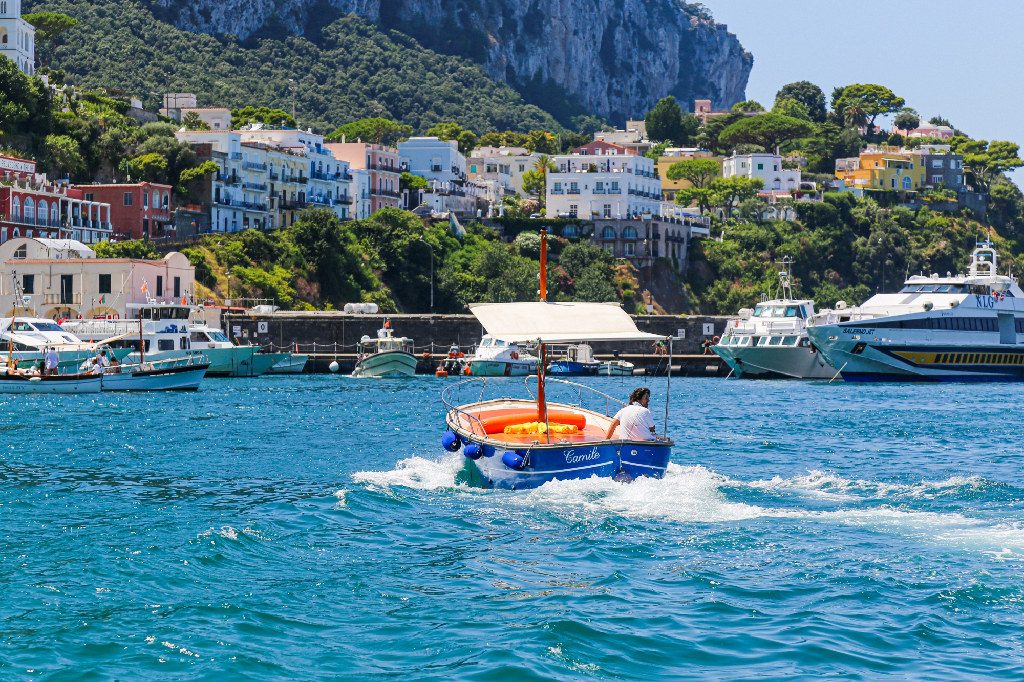 Boat Tour of Amalfi Coast: Positano & Amalfi