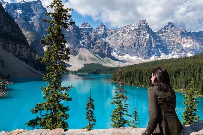 Sunrise at Moraine Lake and Lake Louise from Canmore/Banff