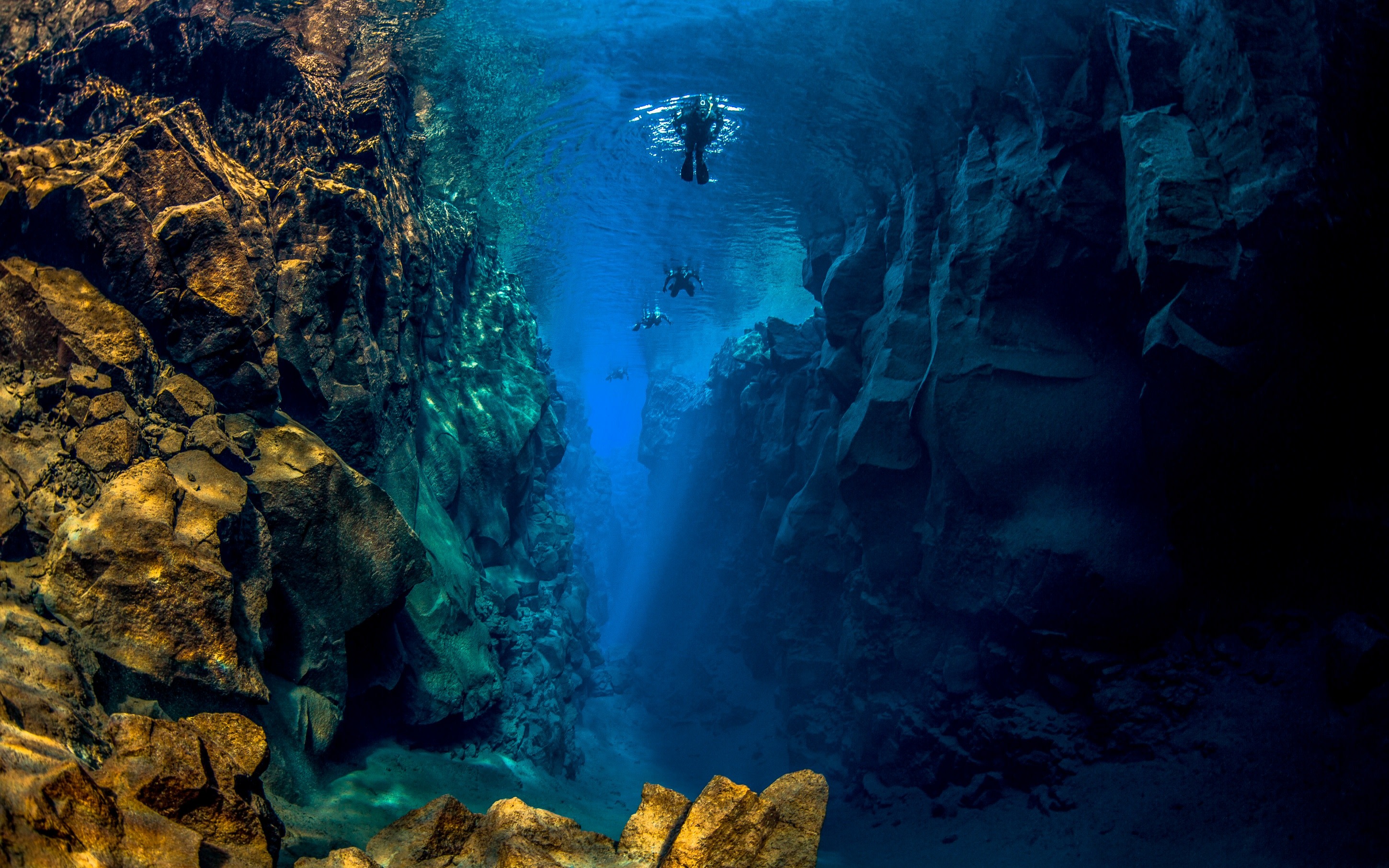 Silfra Fissure Snorkeling with optional Reykjavik Pickup