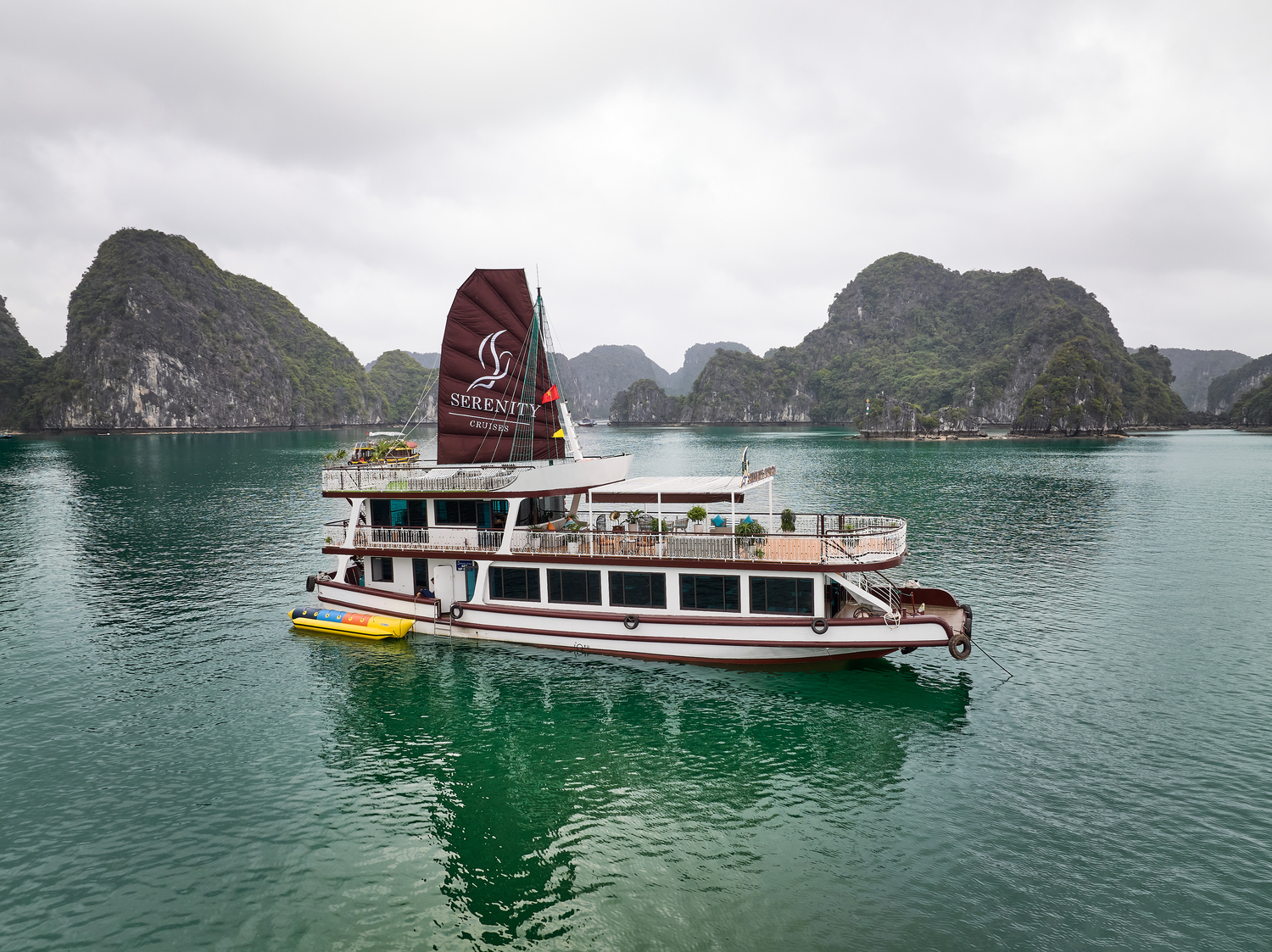Serenity Premium Day Cruise: Lan Ha Bay & Cat Ba