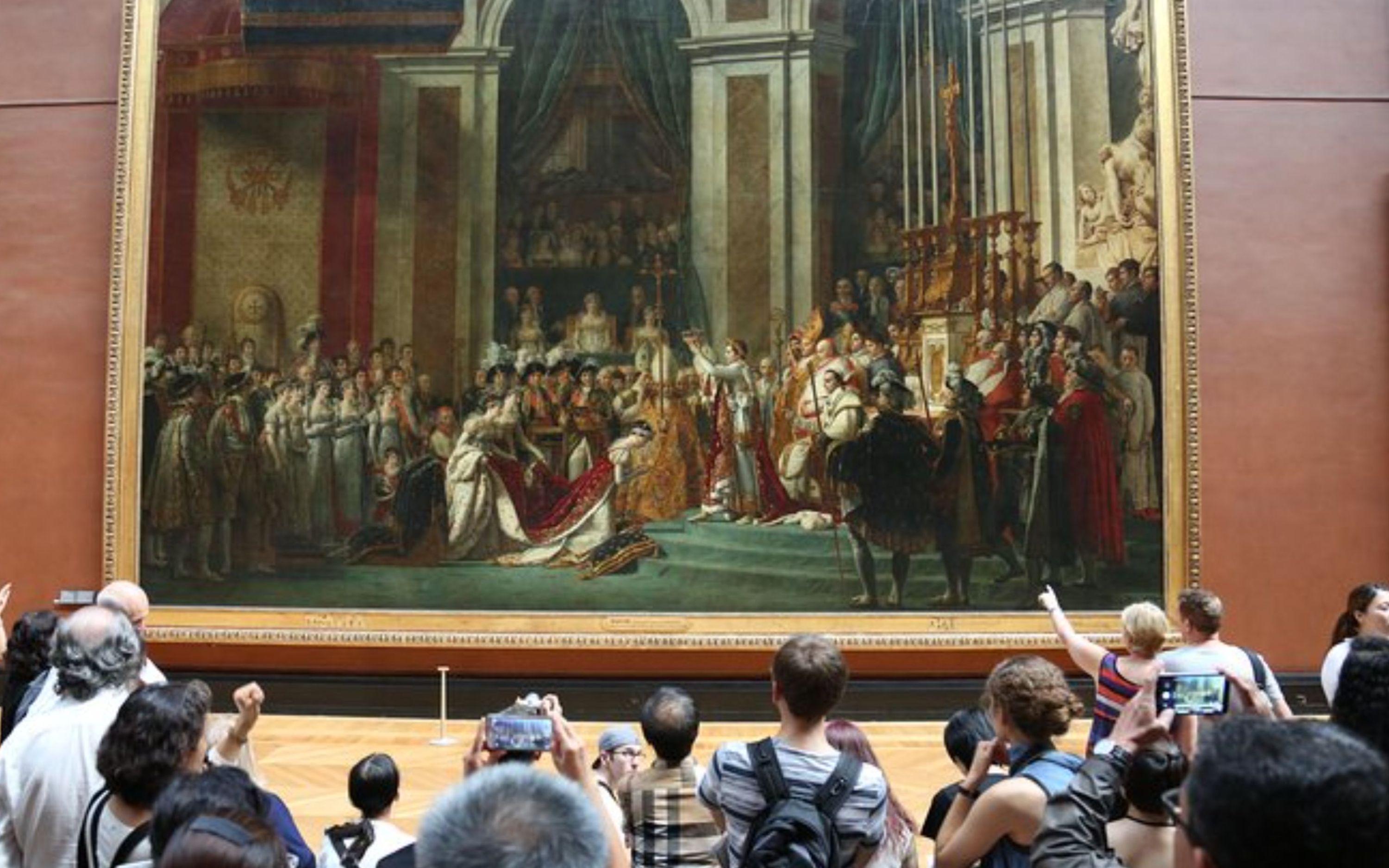 在專業導遊的帶領下，探索羅浮宮的經典傑作，並享有免排隊禮遇，輕鬆暢遊無阻。