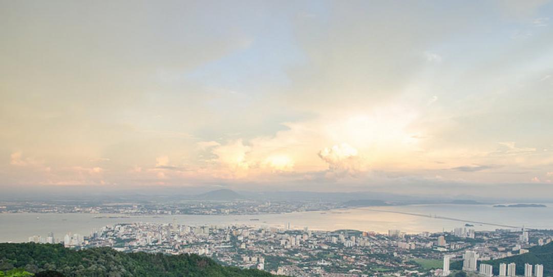 檳城升旗山 & 當地早市：日出晨間遊