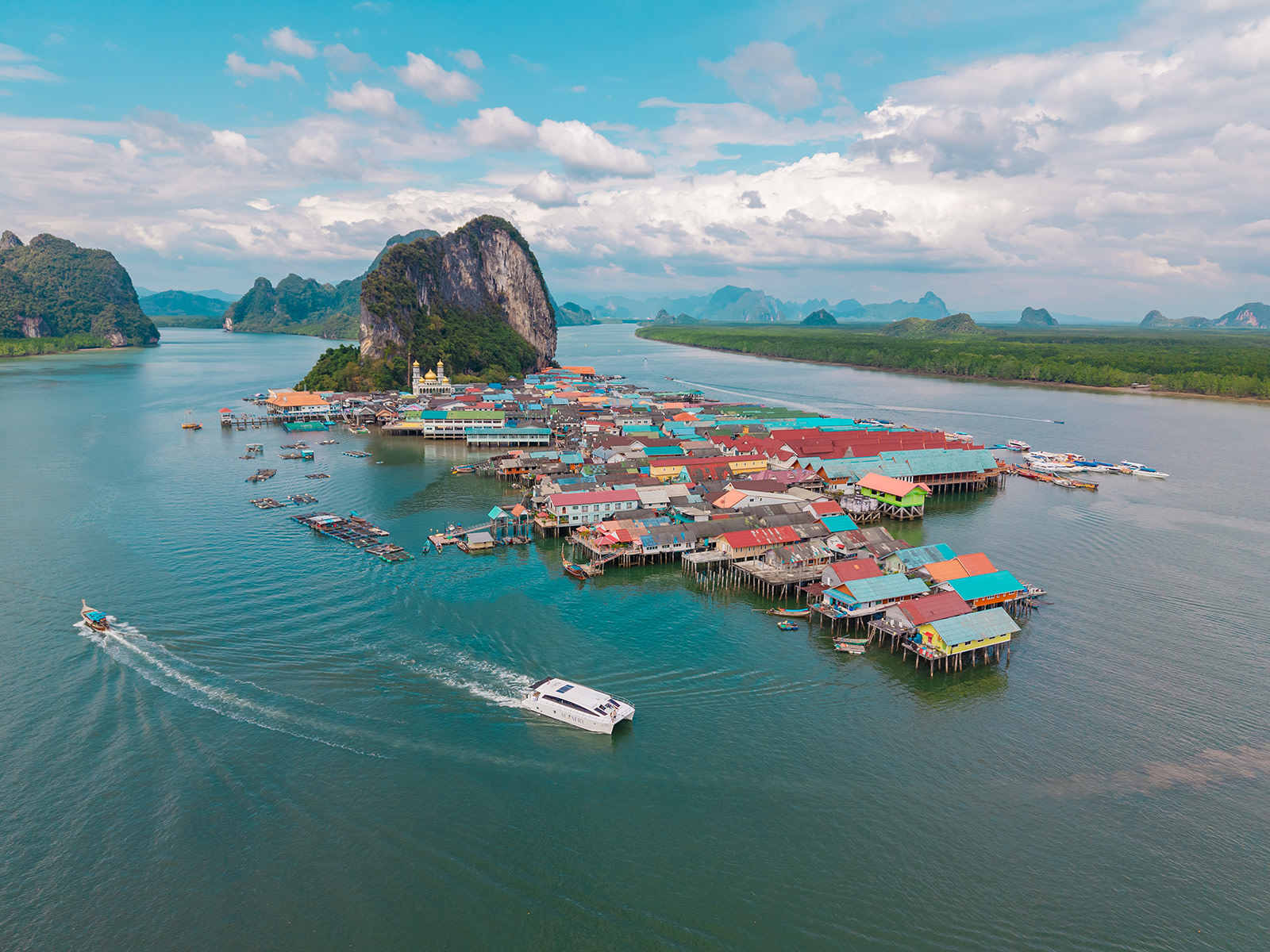 Phuket James Bond Island & Panyee Village Full-Day Cruise with Sunset