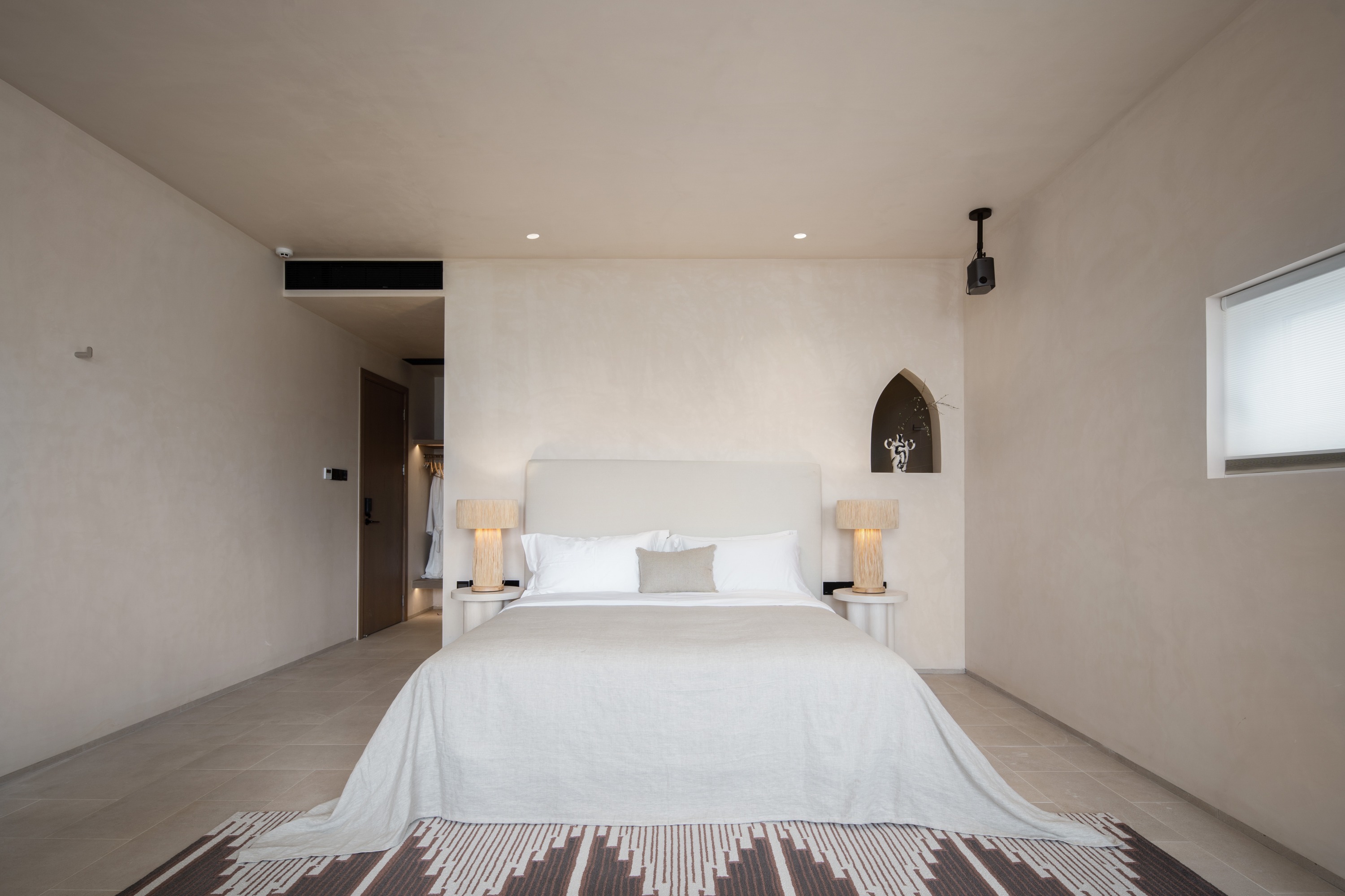 Building L Sea View Double Room L203