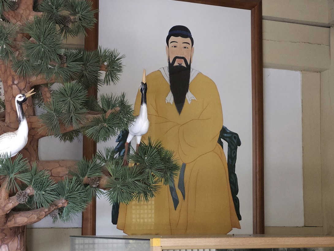 在開始健行之前,先前往檀君祠了解韓國建國神話 在開始健行之前,先前往檀君祠了解韓國建國神話